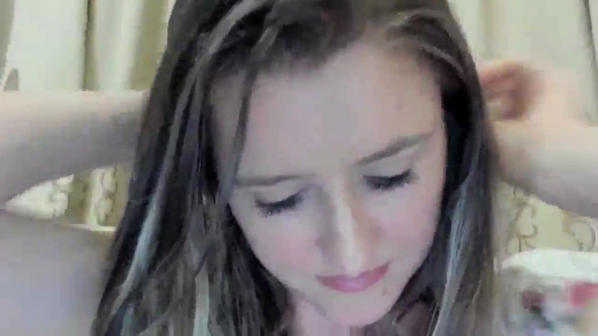 Gallery image thumbnail from BestDream's myfreecams stream on, 06/10/2025, 02:09 image 13 of 20