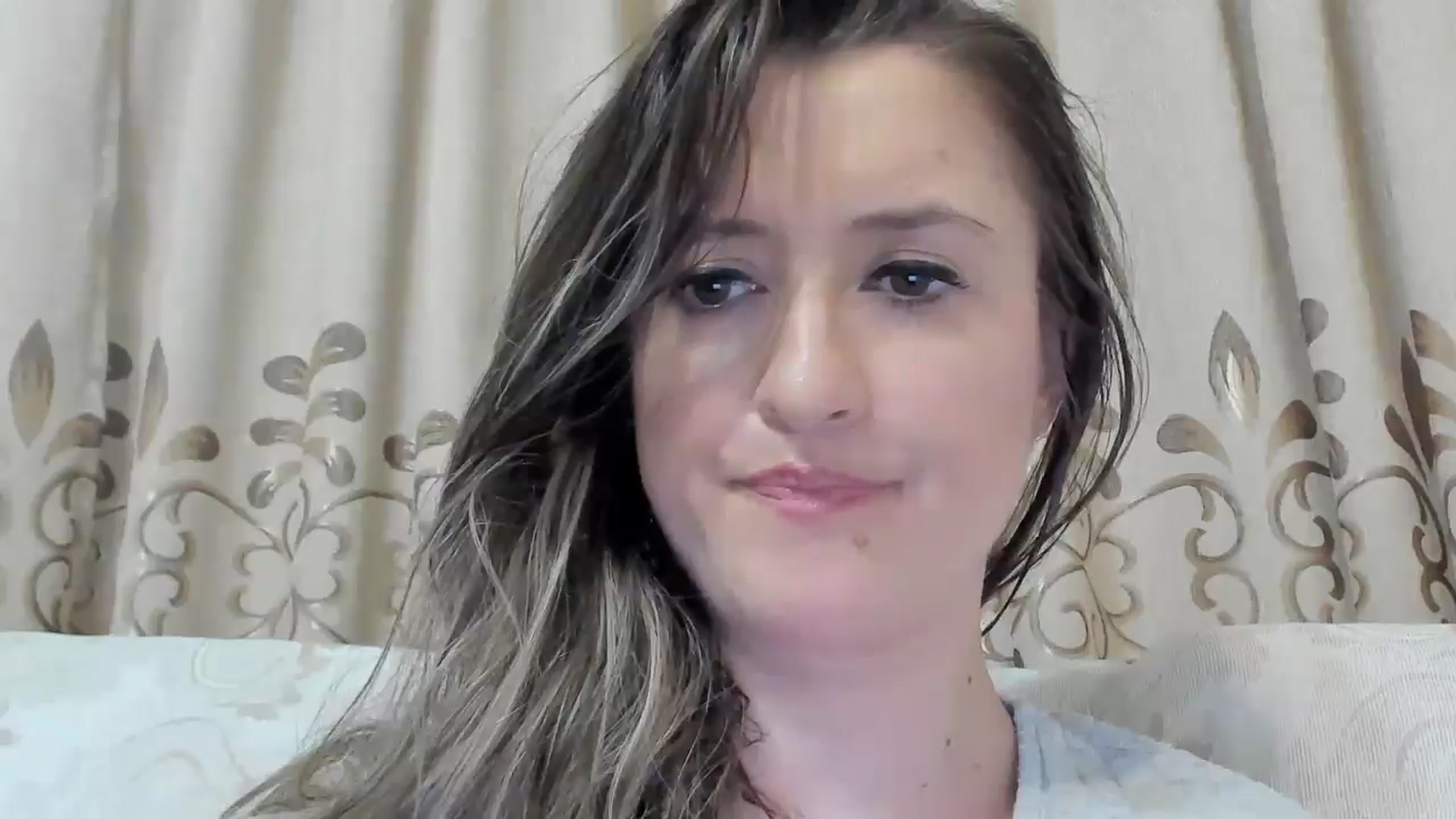 Gallery image thumbnail from BestDream's myfreecams stream on, 06/11/2025, 23:39 image 4 of 20