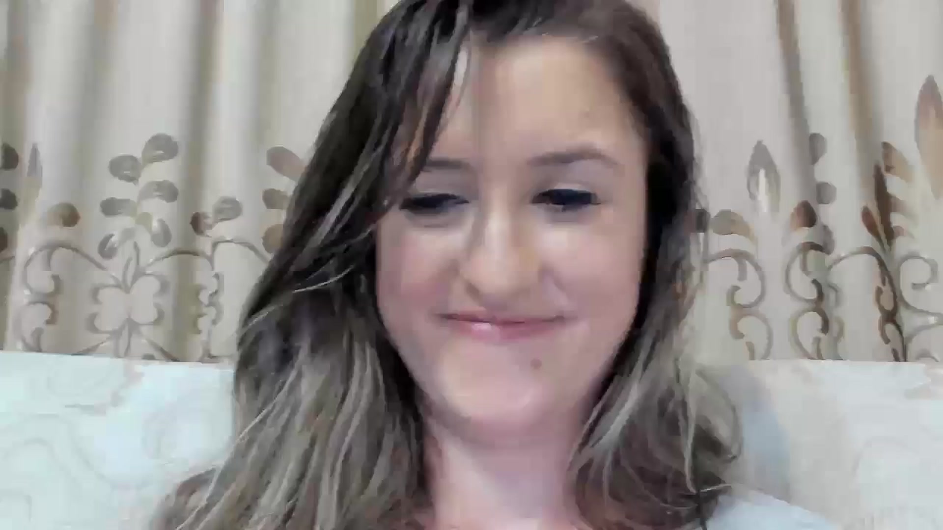 Gallery image thumbnail from BestDream's myfreecams stream on, 06/12/2025, 24:33 image 19 of 20