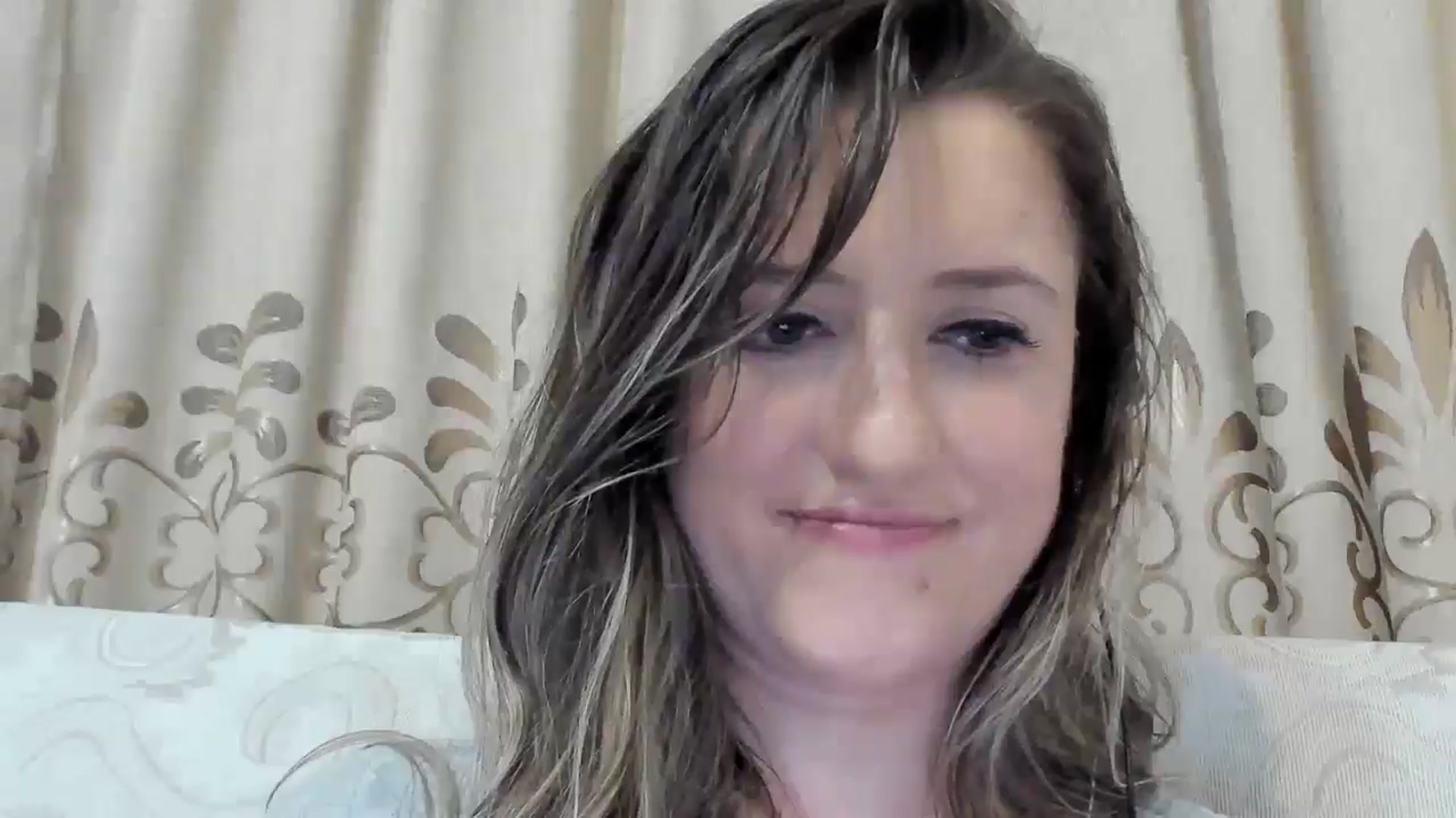 Gallery image thumbnail from BestDream's myfreecams stream on, 06/12/2025, 24:33 image 6 of 20