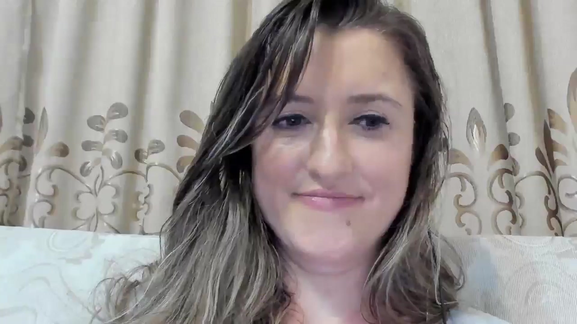 Gallery image thumbnail from BestDream's myfreecams stream on, 06/12/2025, 24:33 image 14 of 20
