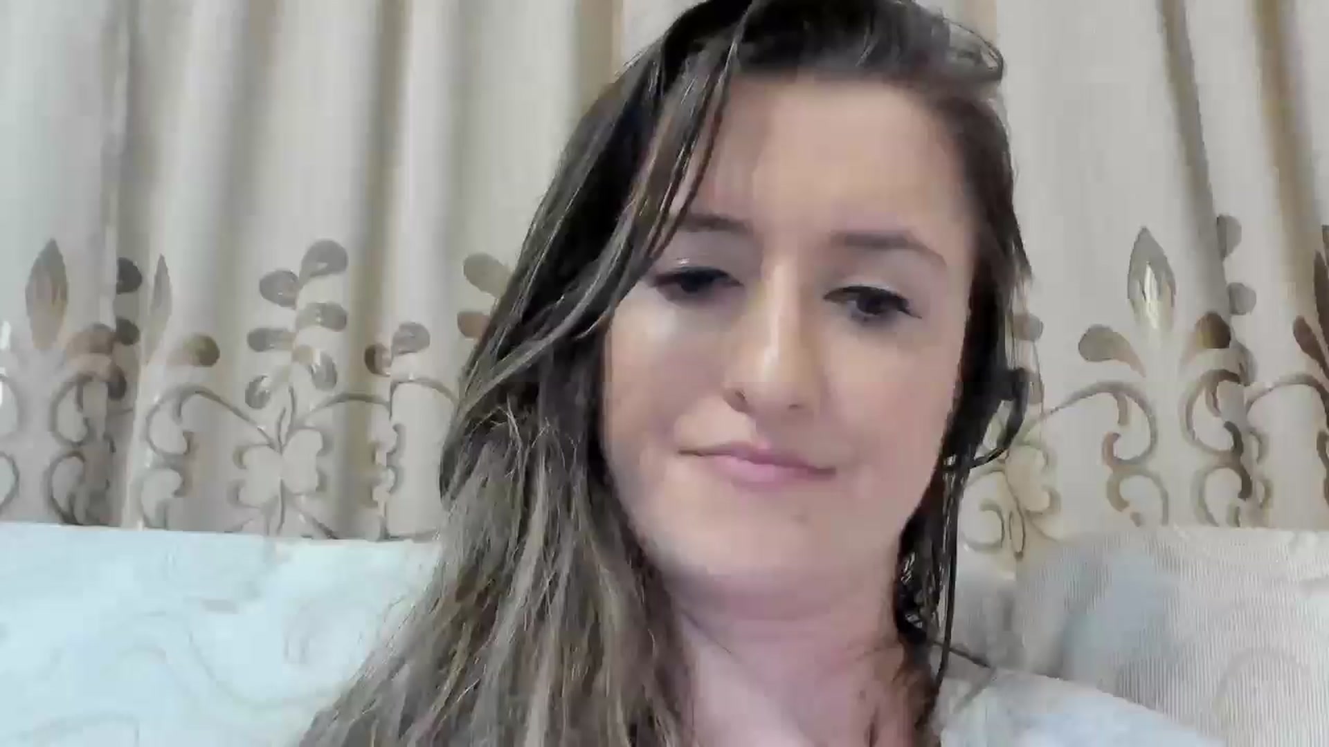Gallery image thumbnail from BestDream's myfreecams stream on, 06/12/2025, 02:12 image 8 of 20
