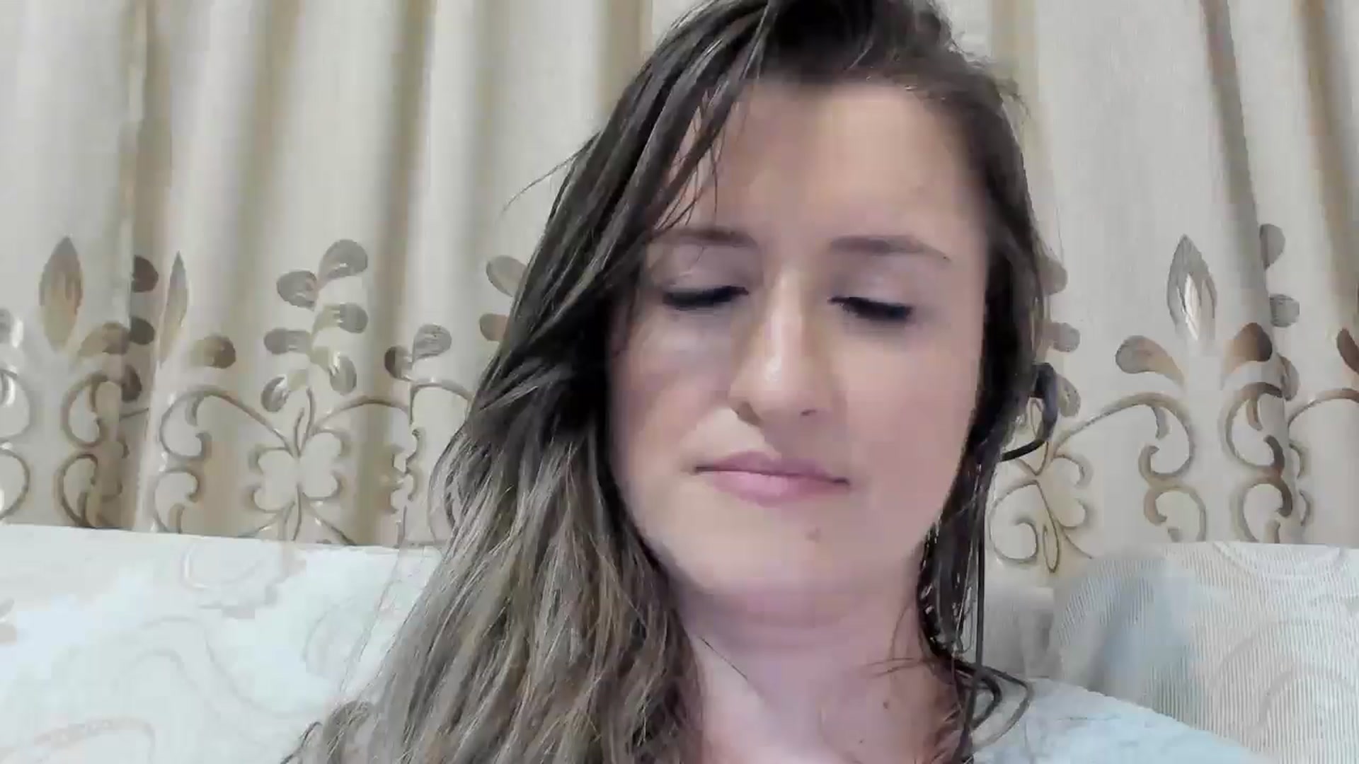Gallery image thumbnail from BestDream's myfreecams stream on, 06/12/2025, 02:12 image 16 of 20