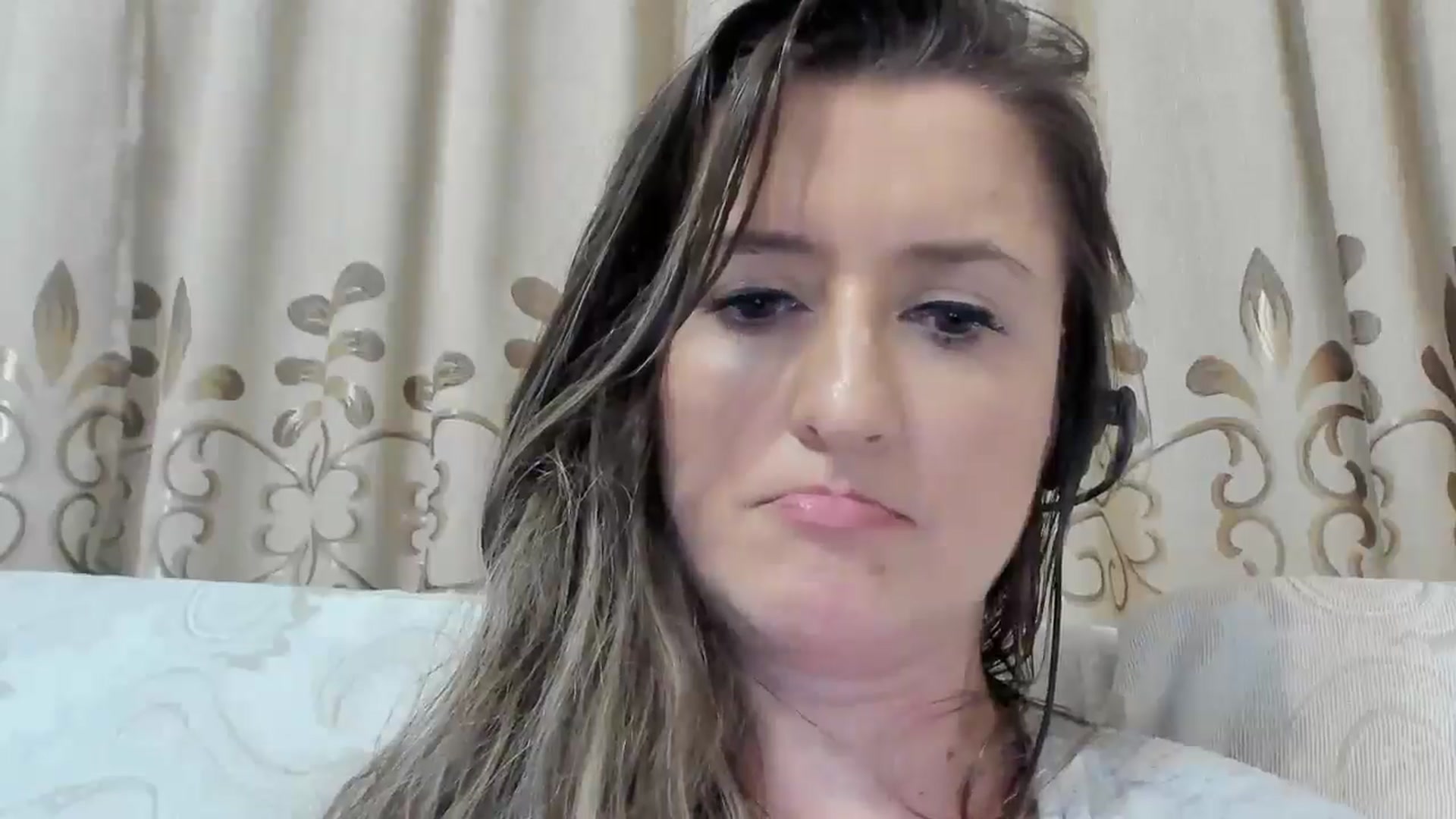 Gallery image thumbnail from BestDream's myfreecams stream on, 06/12/2025, 02:12 image 9 of 20