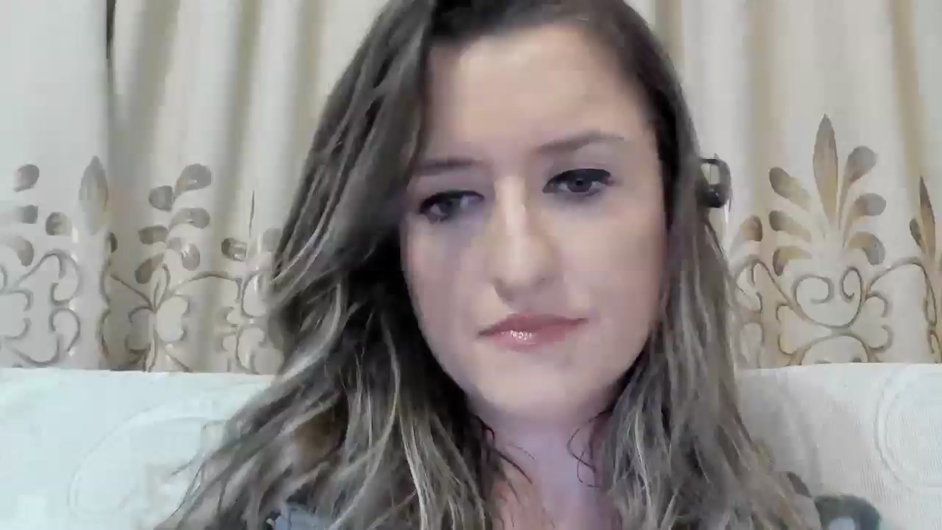 Gallery image thumbnail from BestDream's myfreecams stream on, 06/16/2025, 22:19 image 1 of 20