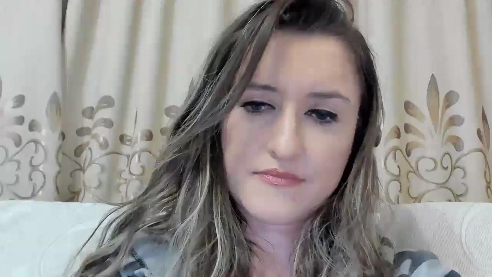 Gallery image thumbnail from BestDream's myfreecams stream on, 06/16/2025, 22:19 image 3 of 20