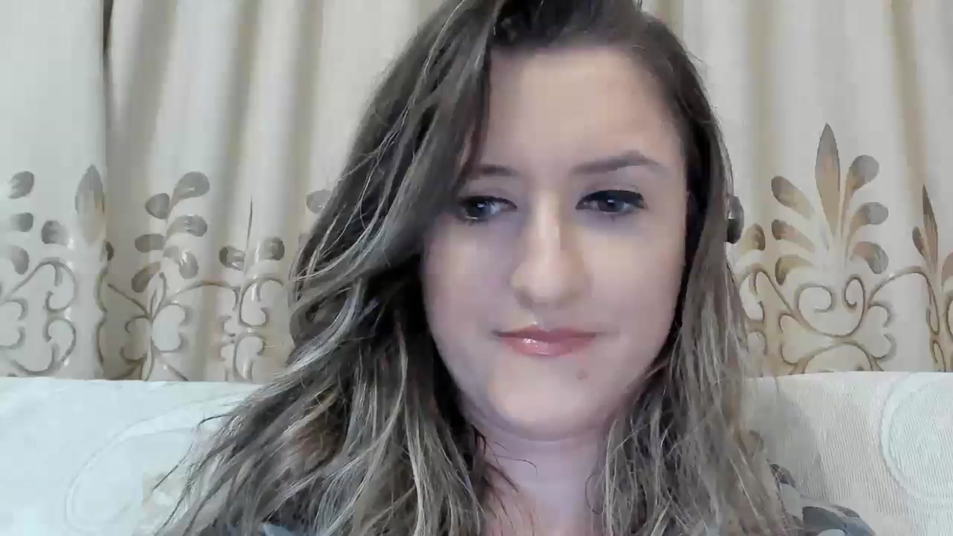 Gallery image thumbnail from BestDream's myfreecams stream on, 06/16/2025, 22:19 image 2 of 20
