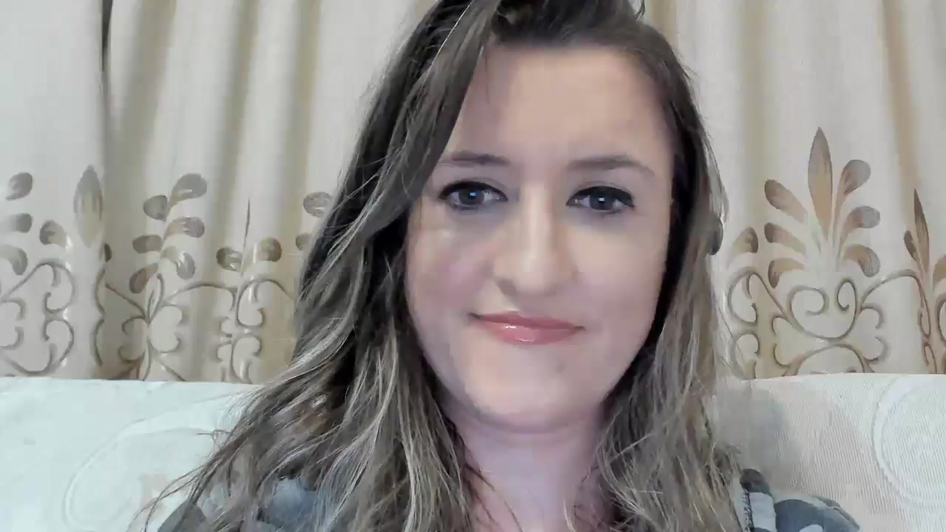 Gallery image thumbnail from BestDream's myfreecams stream on, 06/16/2025, 22:19 image 16 of 20