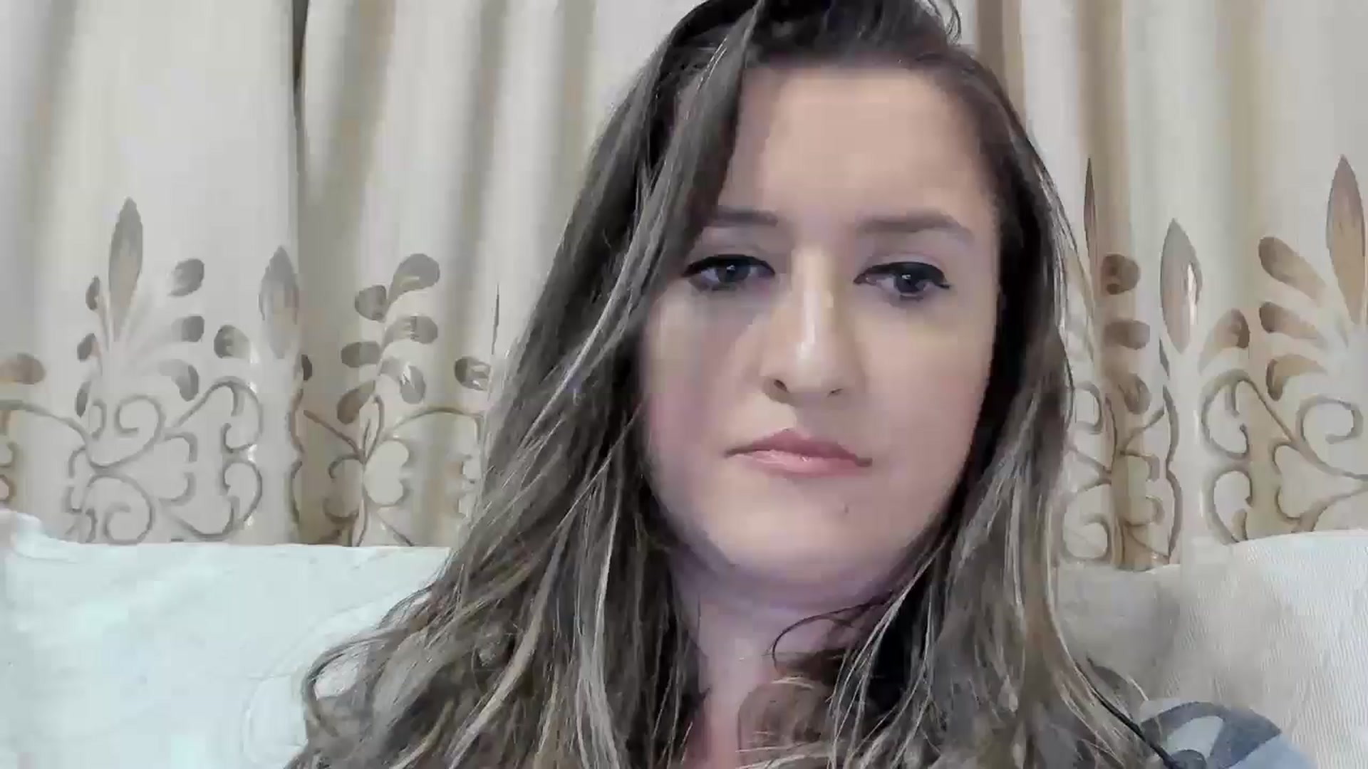 Gallery image thumbnail from BestDream's myfreecams stream on, 06/17/2025, 24:42 image 11 of 20