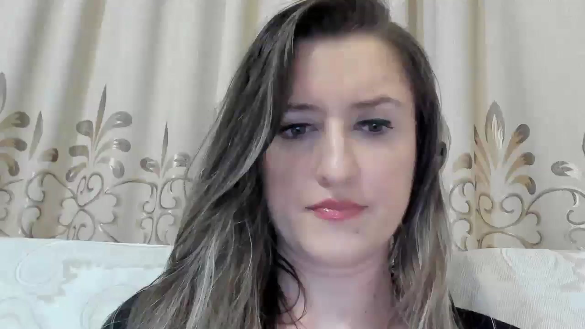 Gallery image thumbnail from BestDream's myfreecams stream on, 06/17/2025, 21:45 image 12 of 20