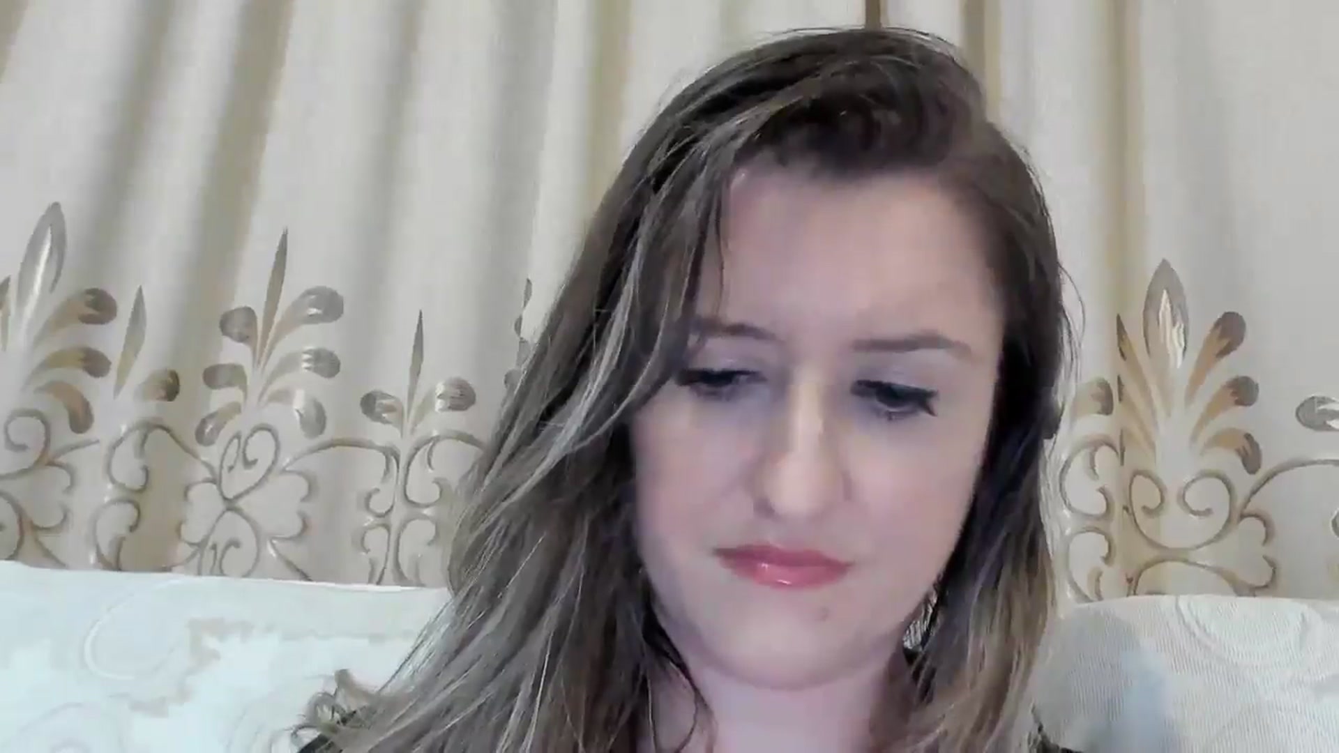 Gallery image thumbnail from BestDream's myfreecams stream on, 06/17/2025, 22:16 image 10 of 20