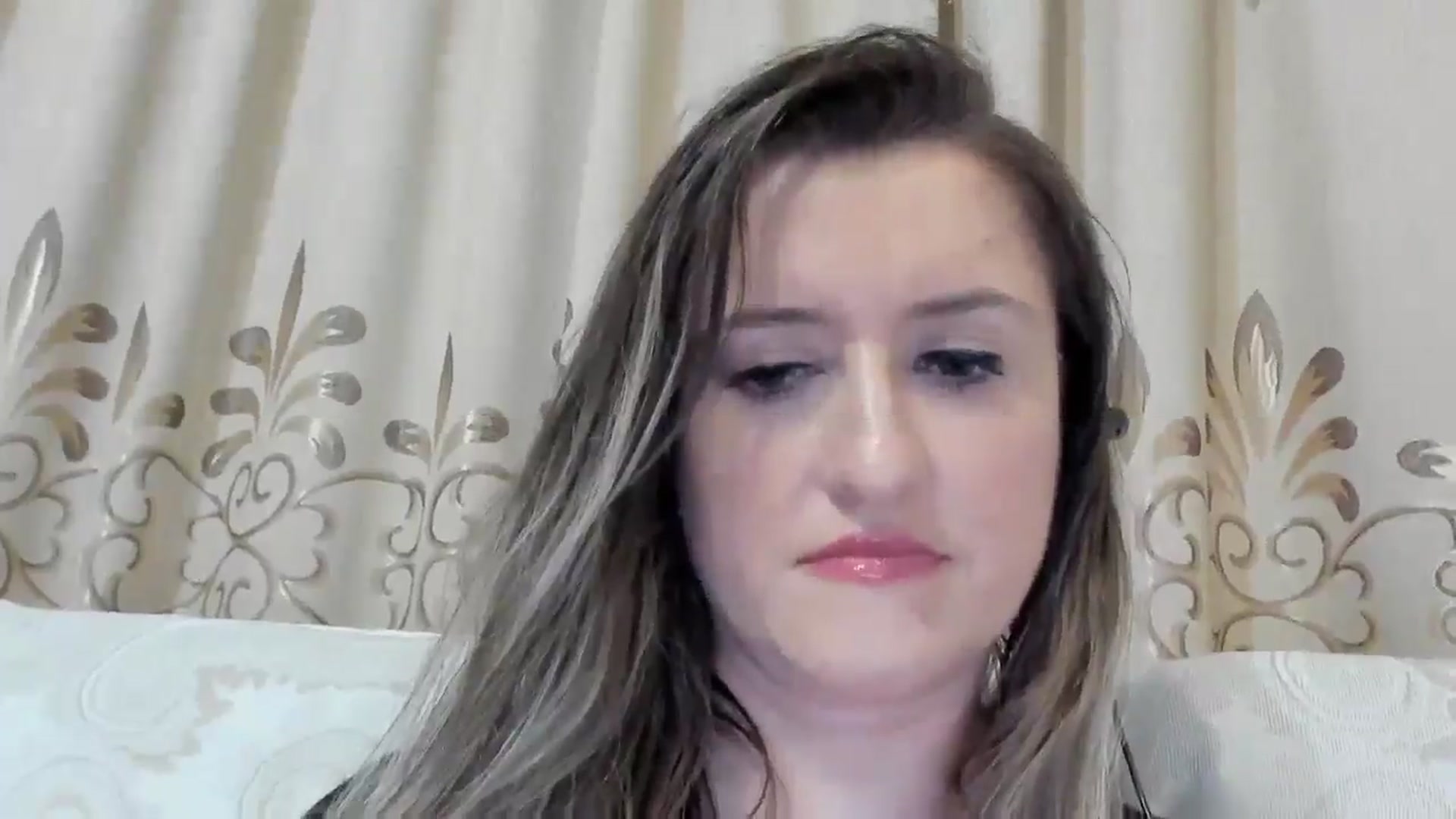 Gallery image thumbnail from BestDream's myfreecams stream on, 06/17/2025, 22:16 image 6 of 20