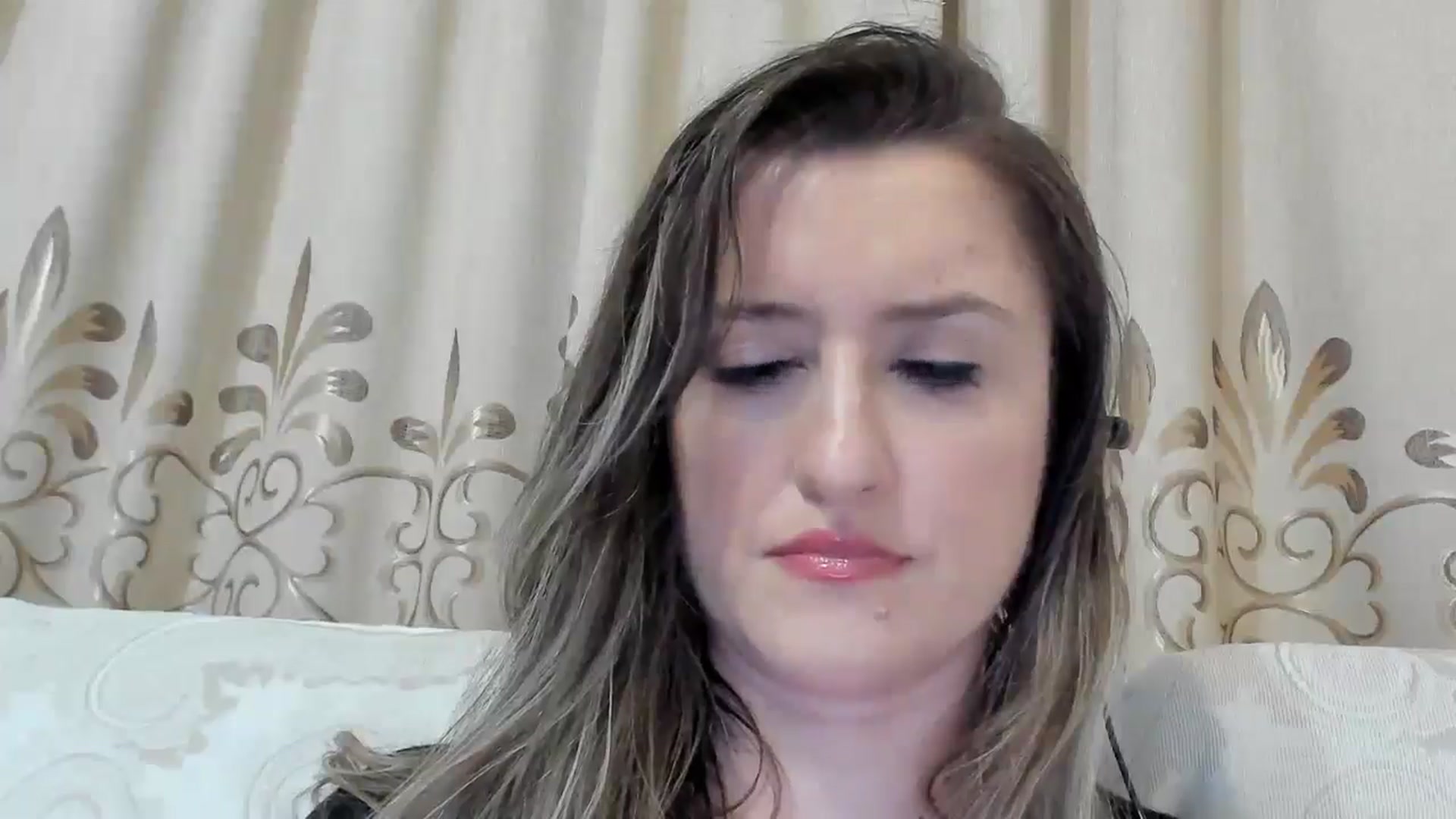 Gallery image thumbnail from BestDream's myfreecams stream on, 06/17/2025, 22:16 image 15 of 20