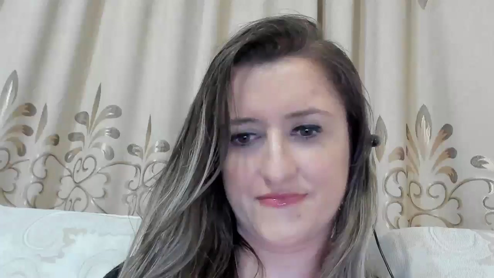 Gallery image thumbnail from BestDream's myfreecams stream on, 06/17/2025, 22:16 image 5 of 20