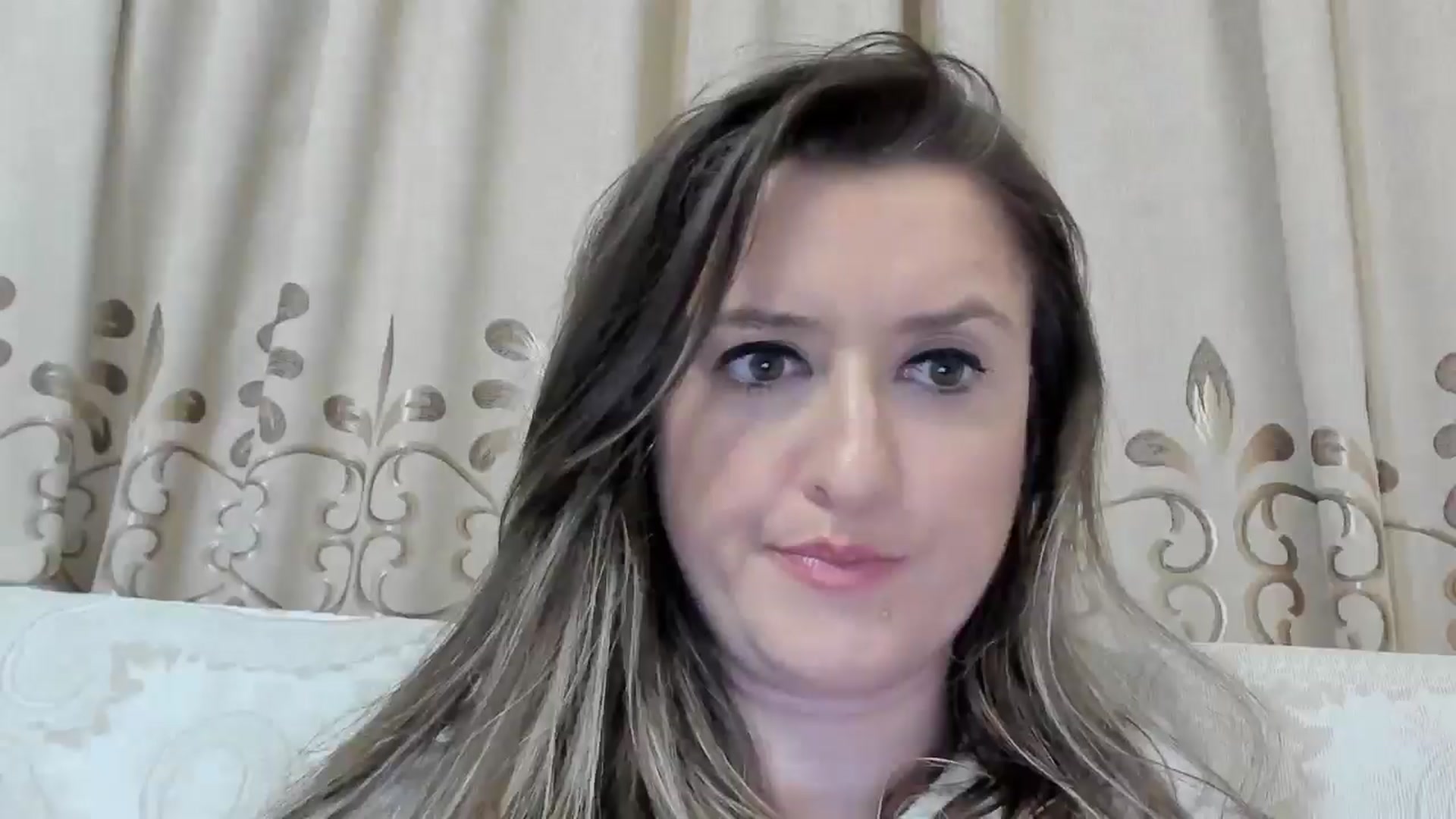 Gallery image thumbnail from BestDream's myfreecams stream on, 06/18/2025, 23:06 image 8 of 20