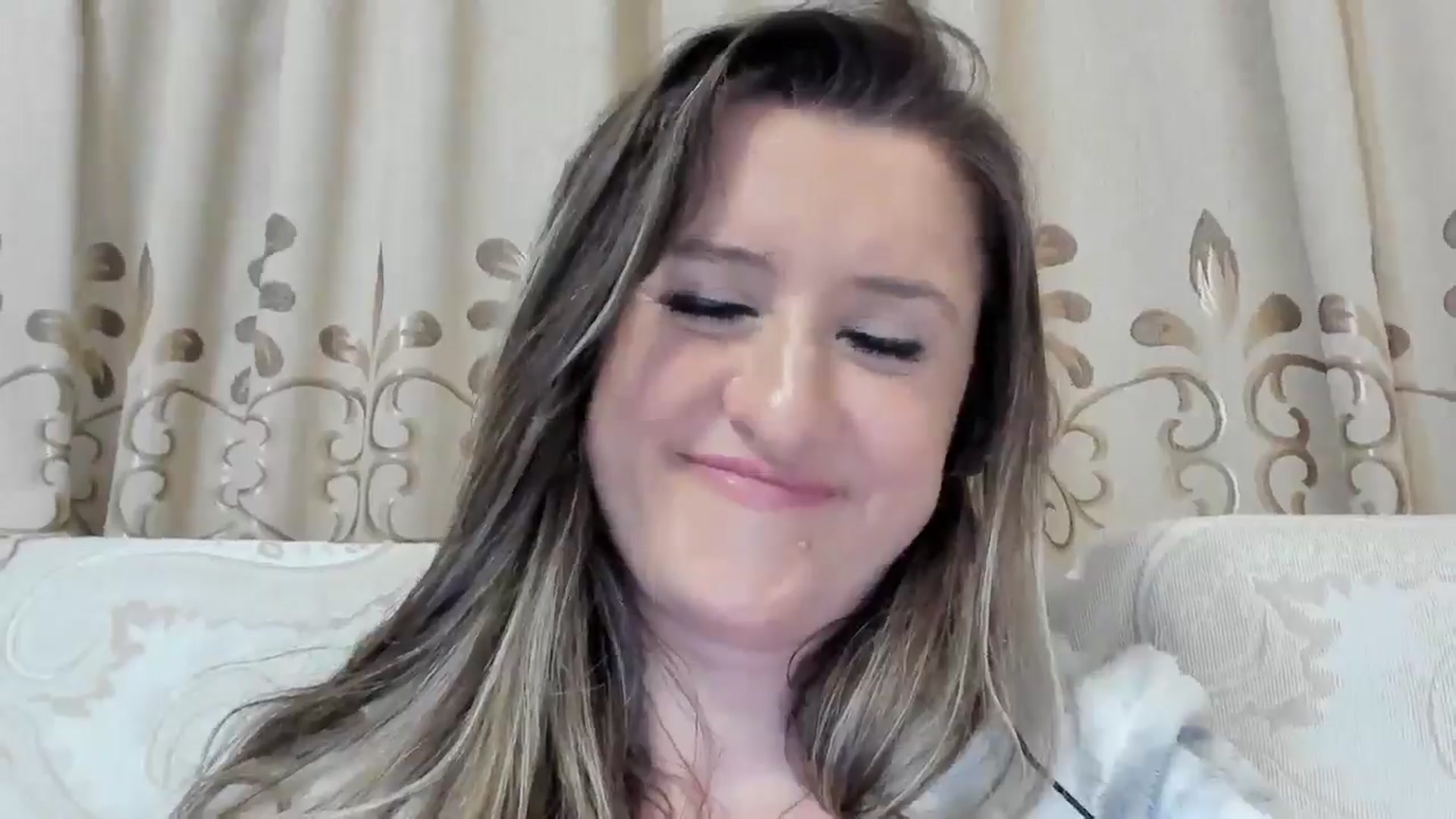 Gallery image thumbnail from BestDream's myfreecams stream on, 06/19/2025, 01:25 image 5 of 20