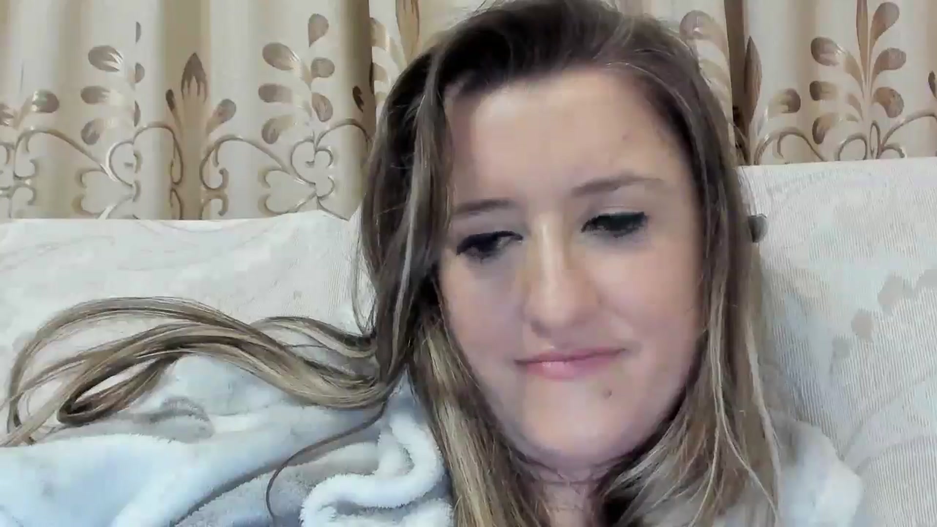 Gallery image thumbnail from BestDream's myfreecams stream on, 06/19/2025, 01:25 image 20 of 20
