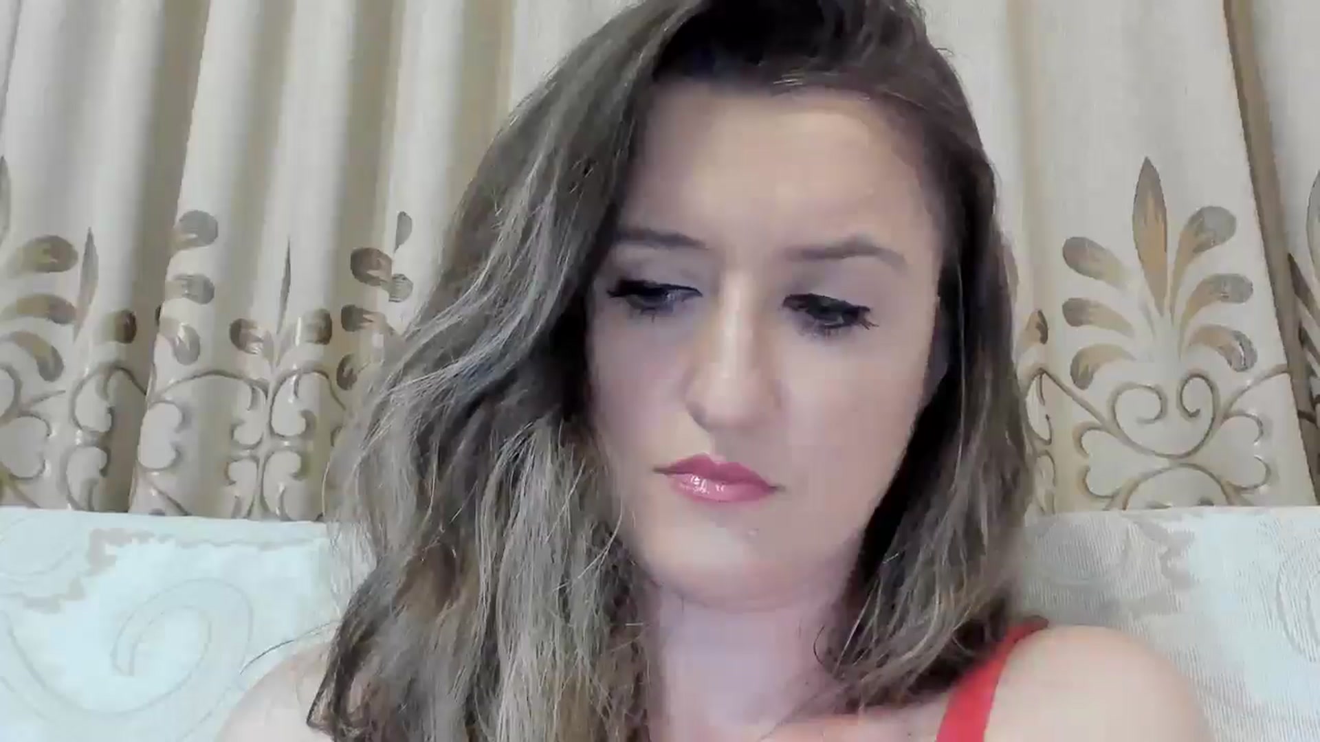 Gallery image thumbnail from BestDream's myfreecams stream on, 06/19/2025, 22:42 image 12 of 20