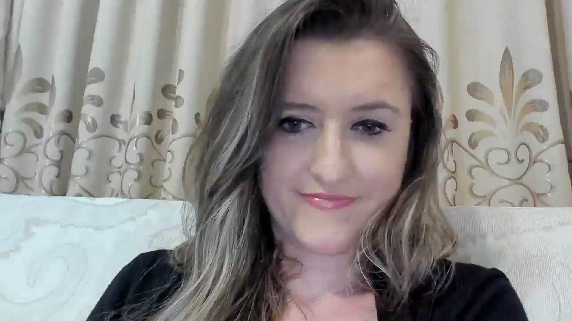 Gallery image thumbnail from BestDream's myfreecams stream on, 06/20/2025, 01:09 image 4 of 20
