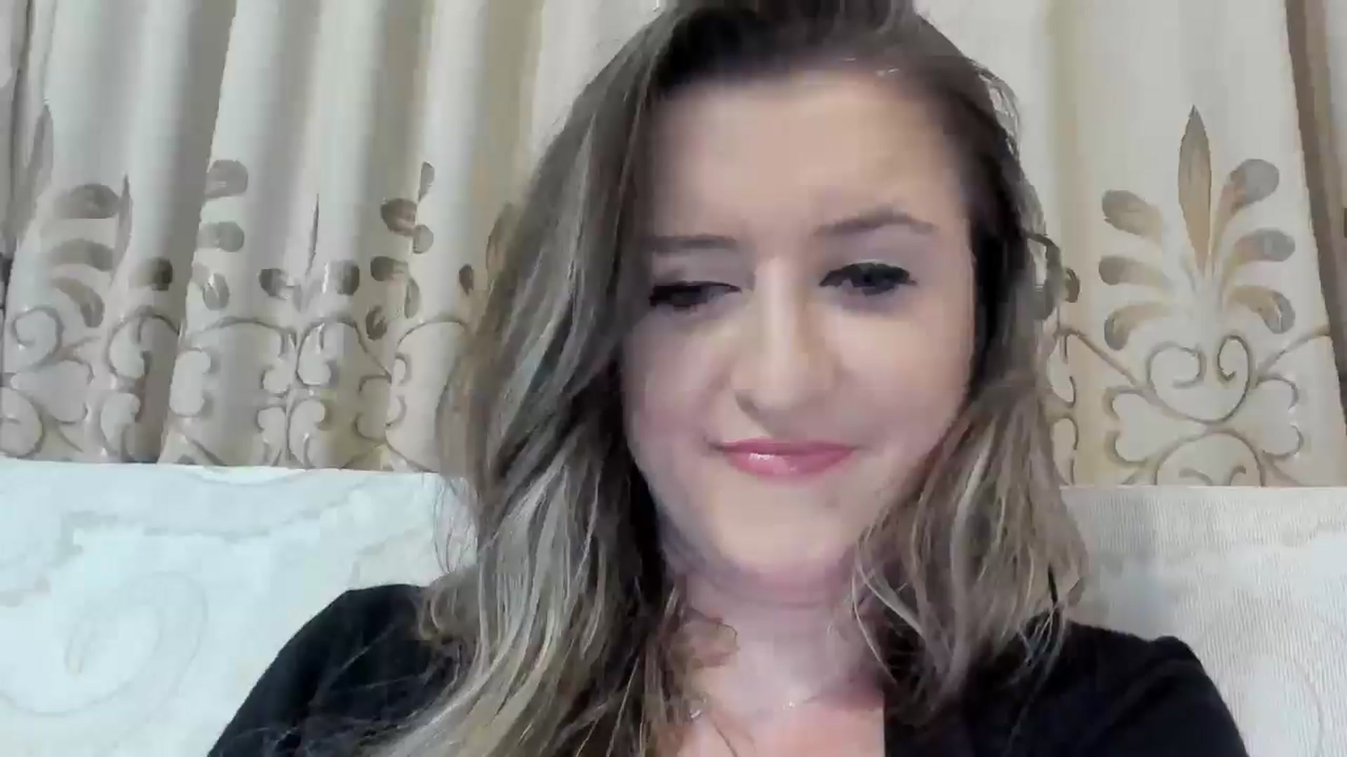 Gallery image thumbnail from BestDream's myfreecams stream on, 06/20/2025, 01:09 image 3 of 20