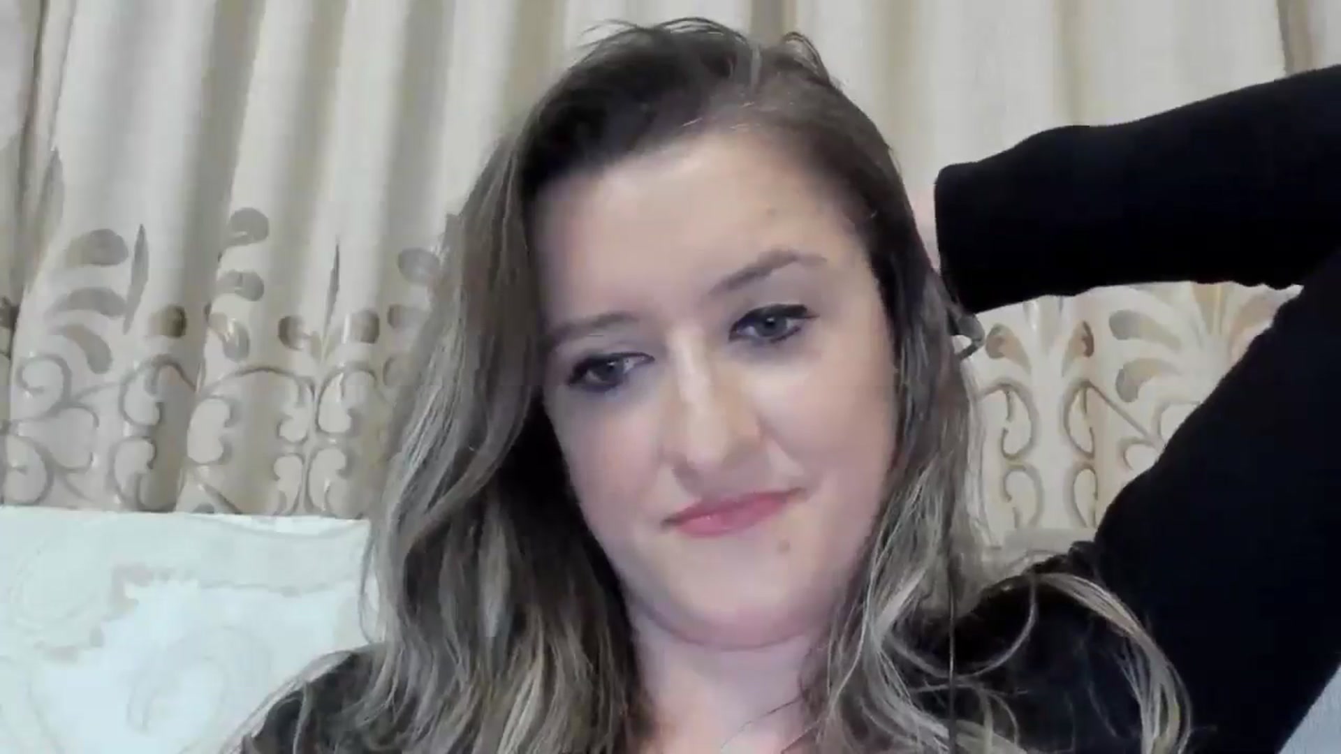 Gallery image thumbnail from BestDream's myfreecams stream on, 06/20/2025, 02:48 image 12 of 20