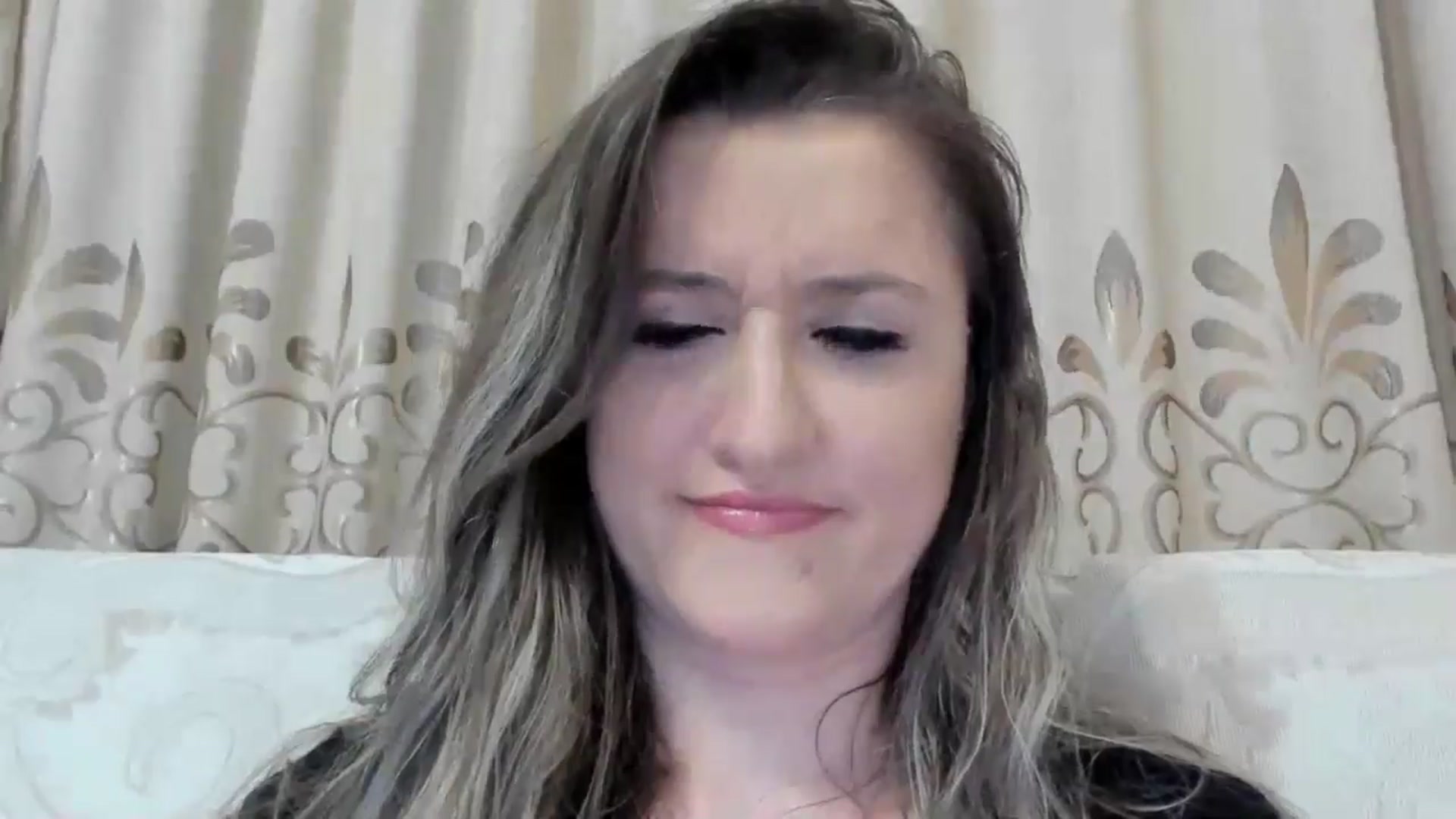 Gallery image thumbnail from BestDream's myfreecams stream on, 06/20/2025, 02:48 image 11 of 20