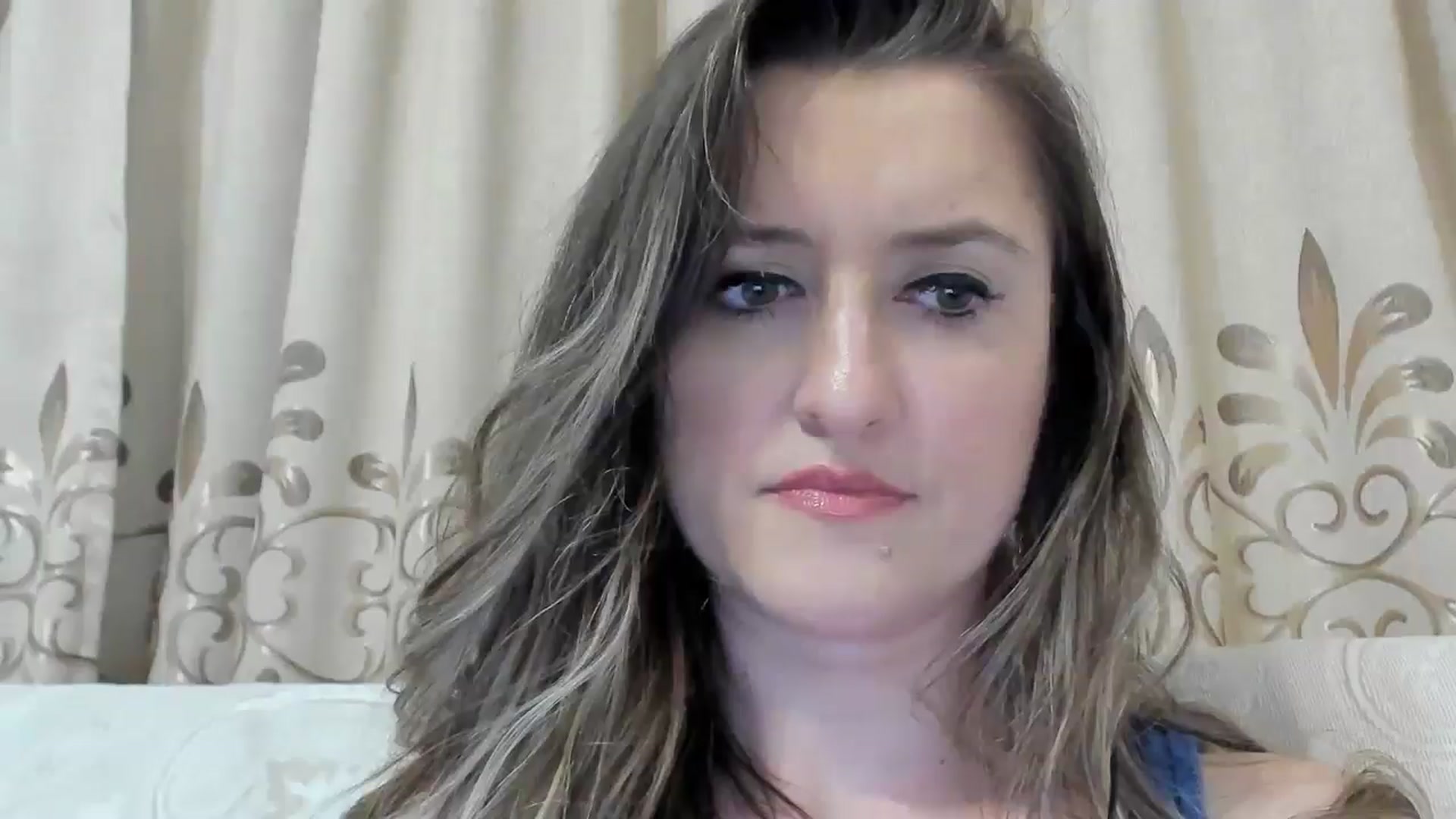 Gallery image thumbnail from BestDream's myfreecams stream on, 06/20/2025, 21:49 image 2 of 20