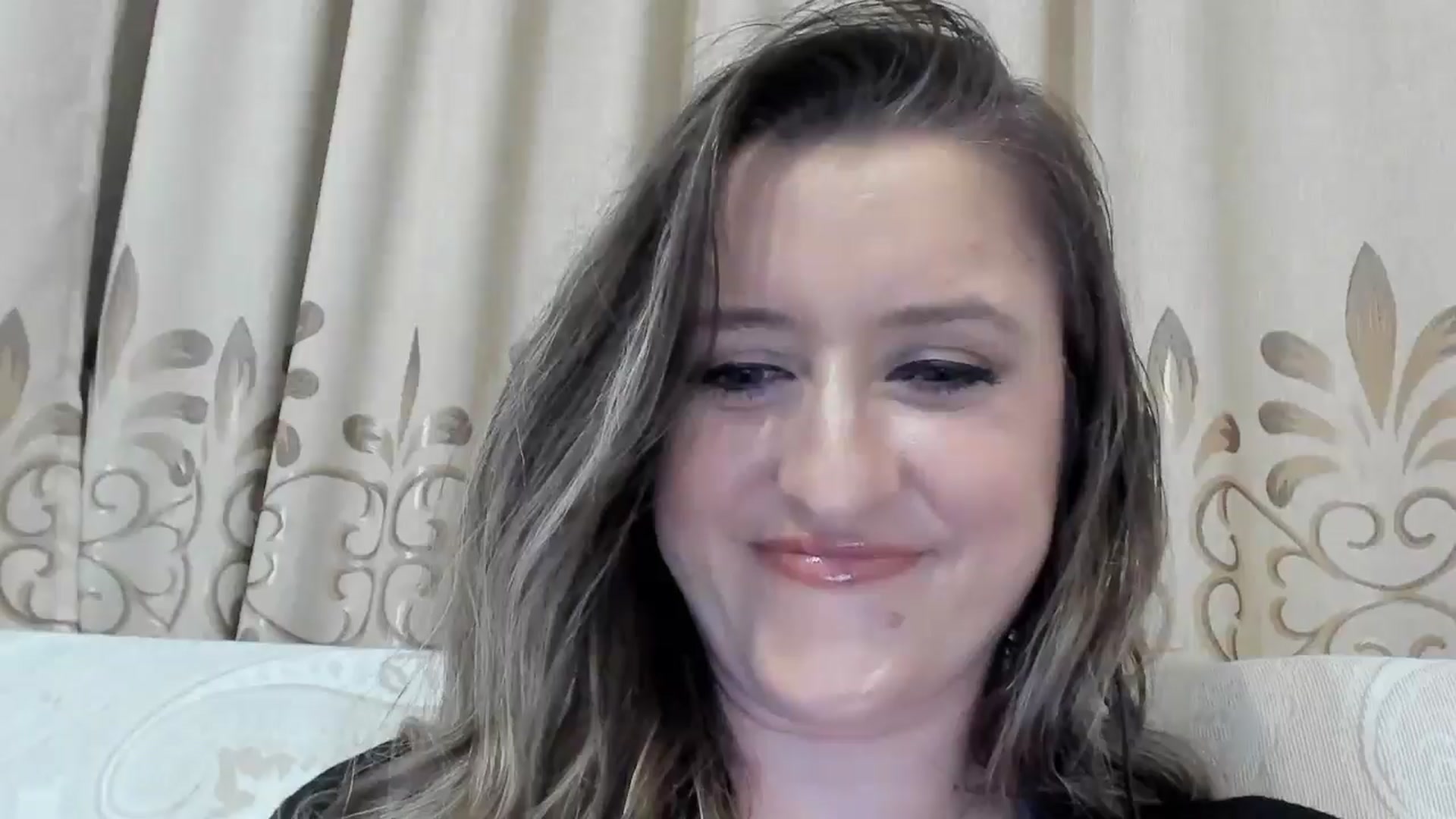 Gallery image thumbnail from BestDream's myfreecams stream on, 06/21/2025, 22:53 image 2 of 20