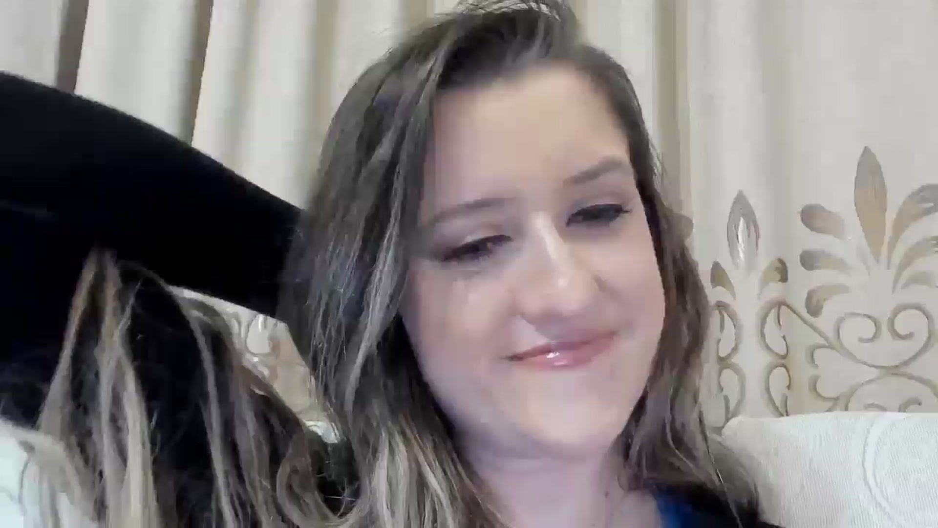 Gallery image thumbnail from BestDream's myfreecams stream on, 06/21/2025, 22:53 image 4 of 20