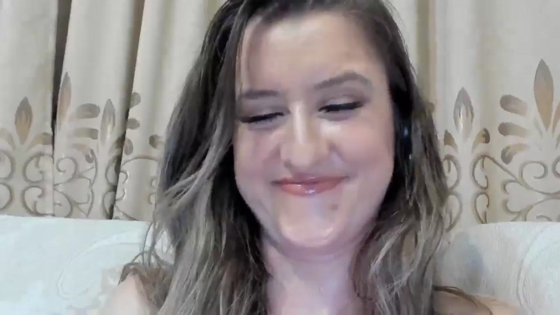 Gallery image thumbnail from BestDream's myfreecams stream on, 06/22/2025, 24:00 image 9 of 20