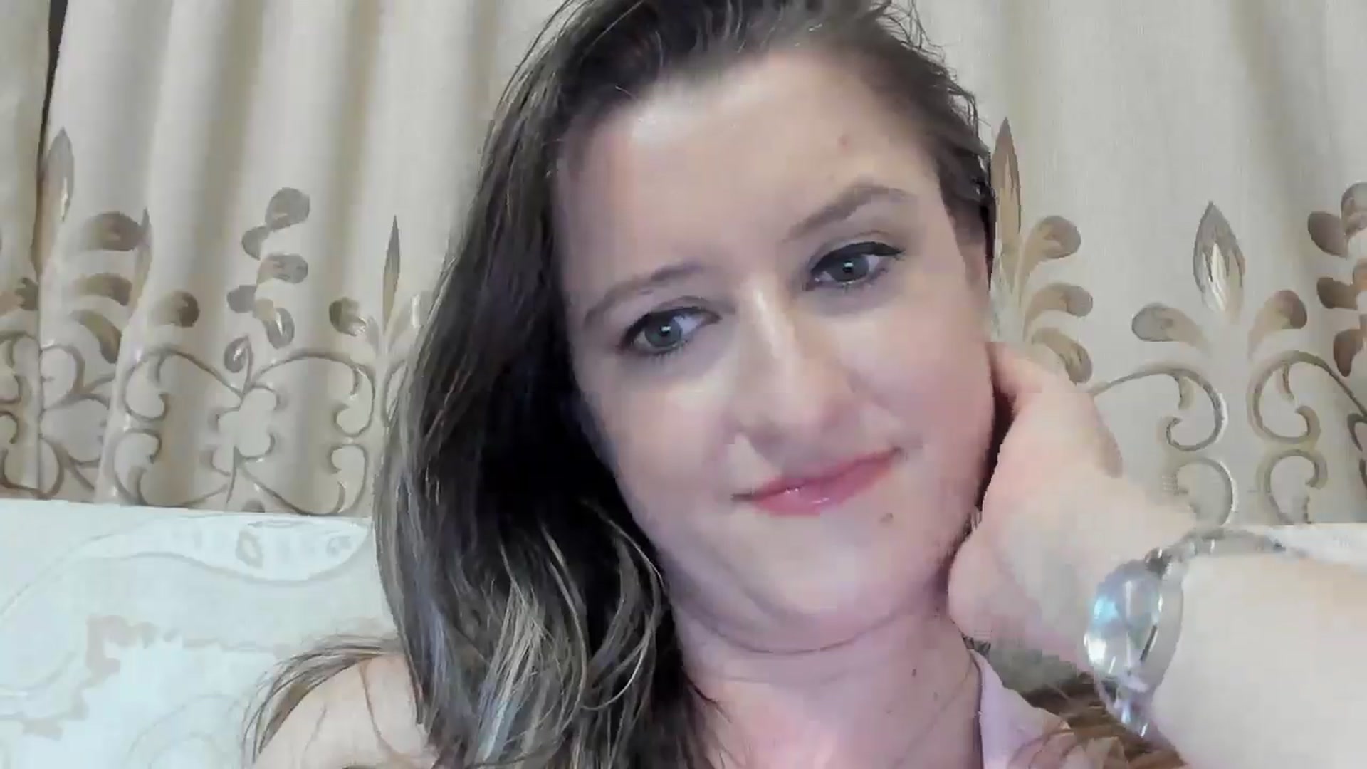 Gallery image thumbnail from BestDream's myfreecams stream on, 06/23/2025, 01:04 image 16 of 20