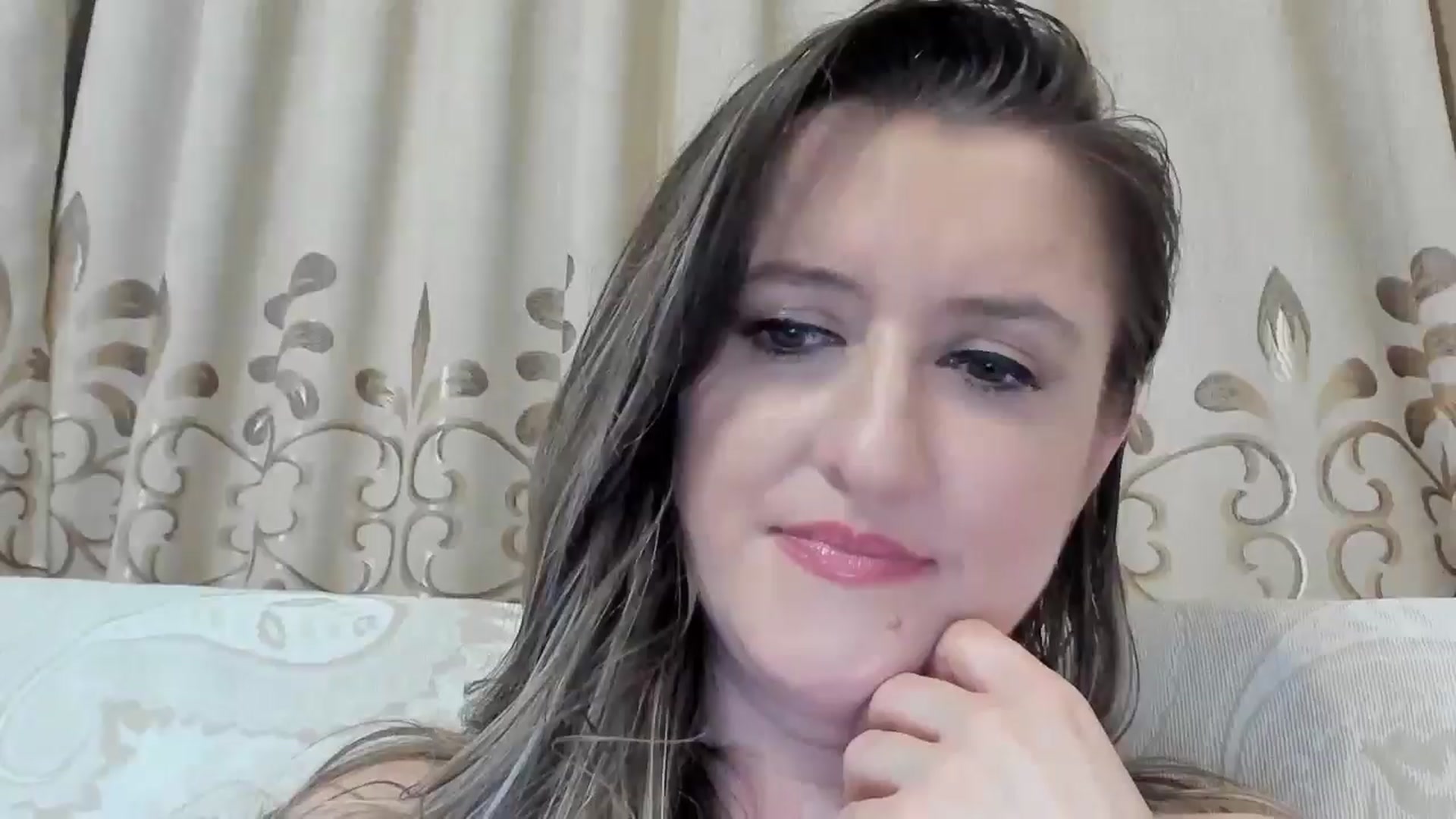 Gallery image thumbnail from BestDream's myfreecams stream on, 06/23/2025, 01:04 image 20 of 20