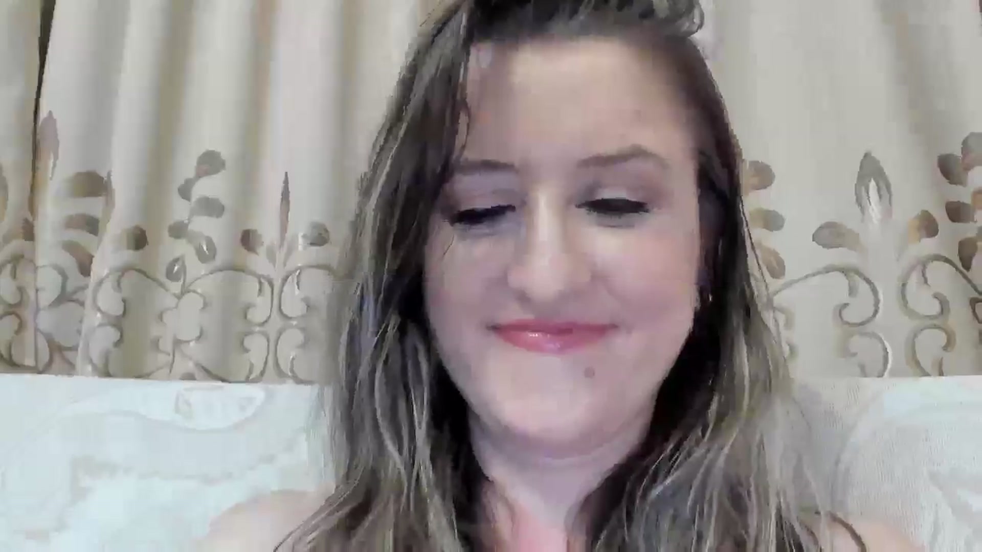 Gallery image thumbnail from BestDream's myfreecams stream on, 06/23/2025, 01:04 image 12 of 20