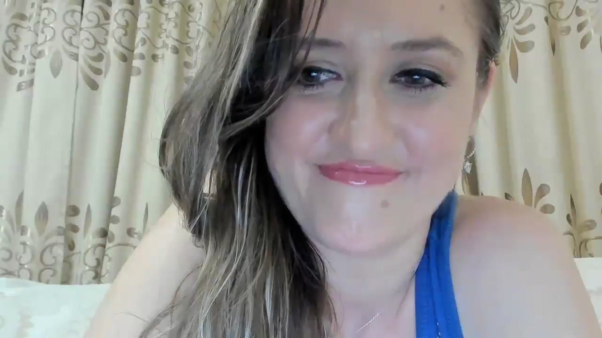 Gallery image thumbnail from BestDream's myfreecams stream on, 06/23/2025, 23:17 image 9 of 20