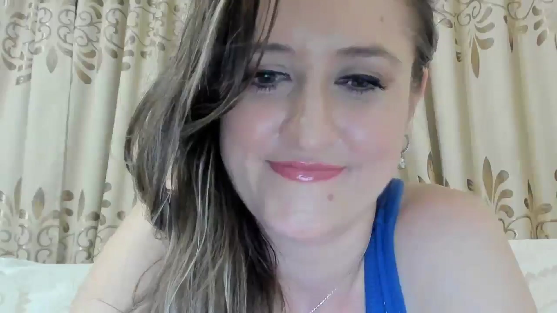 Gallery image thumbnail from BestDream's myfreecams stream on, 06/23/2025, 23:17 image 10 of 20