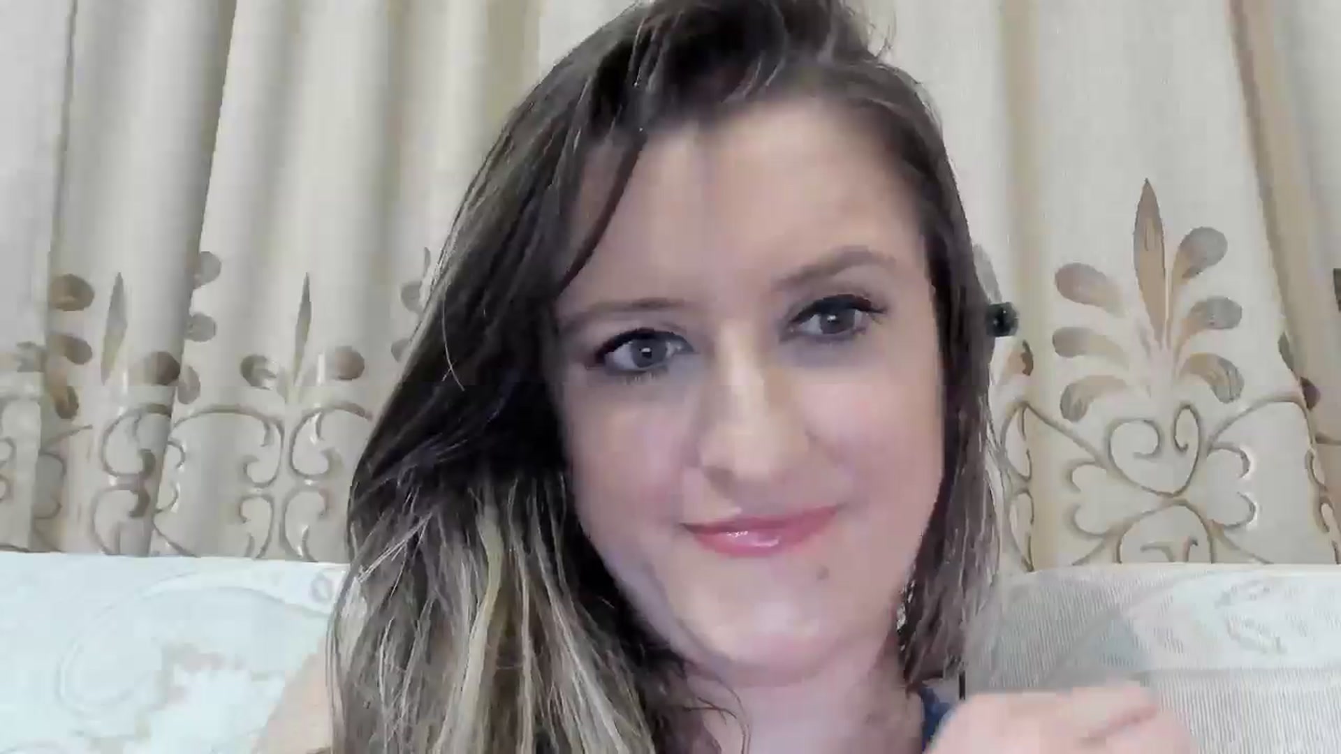 Gallery image thumbnail from BestDream's myfreecams stream on, 06/24/2025, 01:19 image 11 of 20