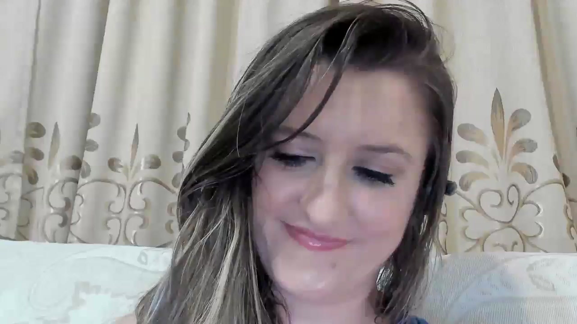Gallery image thumbnail from BestDream's myfreecams stream on, 06/24/2025, 01:19 image 17 of 20