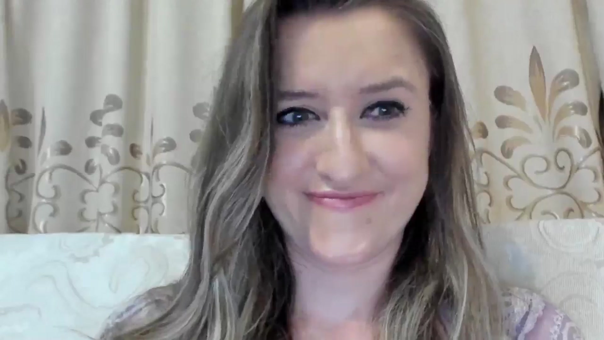 Gallery image thumbnail from BestDream's myfreecams stream on, 06/25/2025, 23:46 image 16 of 20