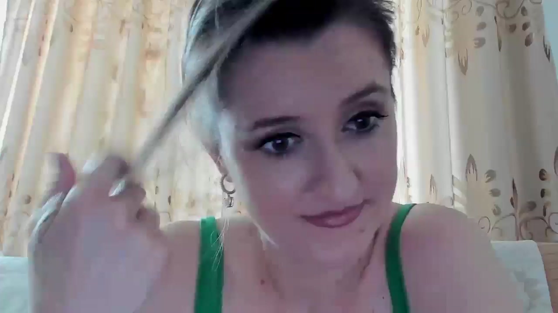 Gallery image thumbnail from BestDream's myfreecams stream on, 06/26/2025, 14:13 image 11 of 20