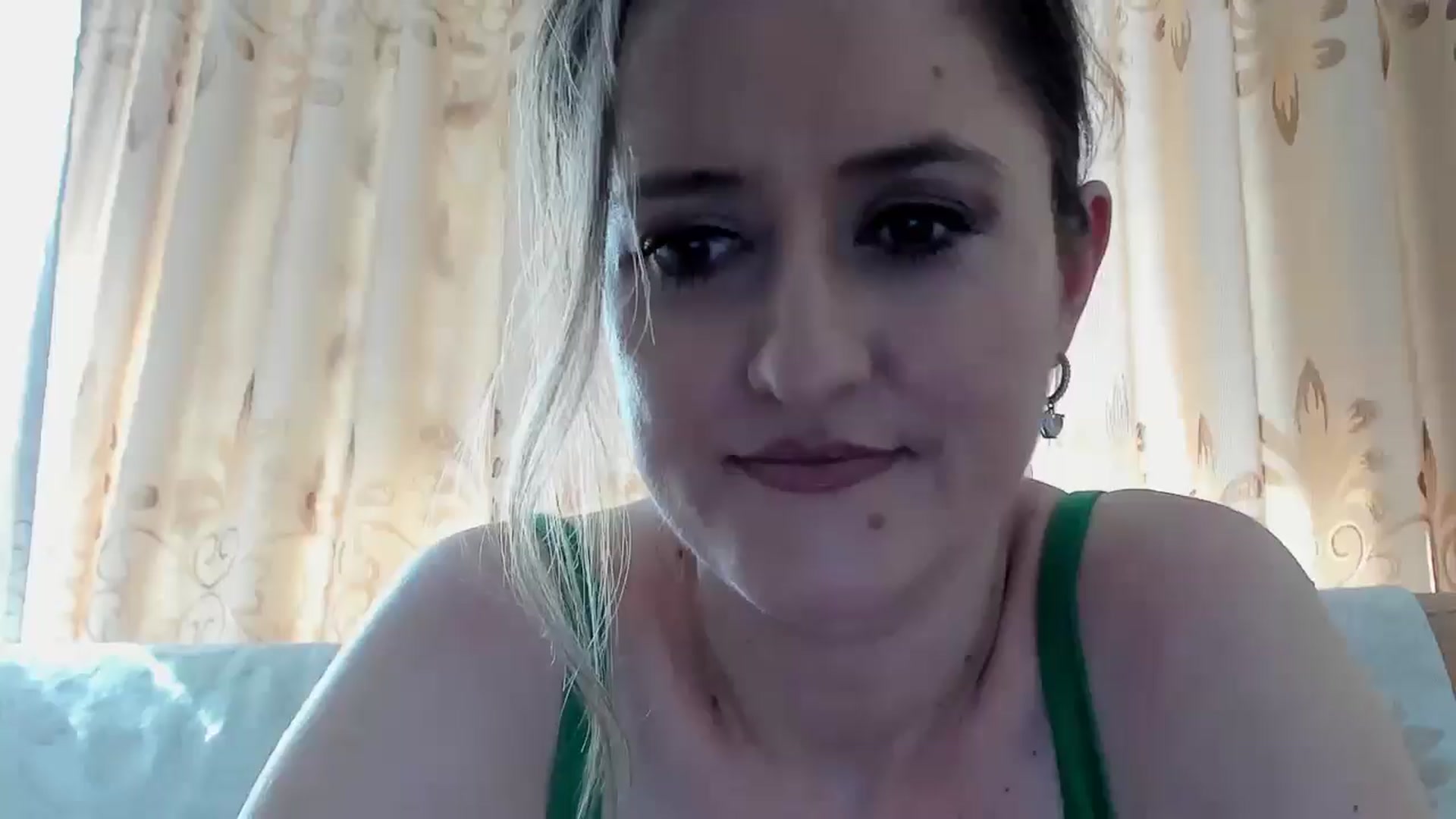 Gallery image thumbnail from BestDream's myfreecams stream on, 06/26/2025, 15:16 image 1 of 20