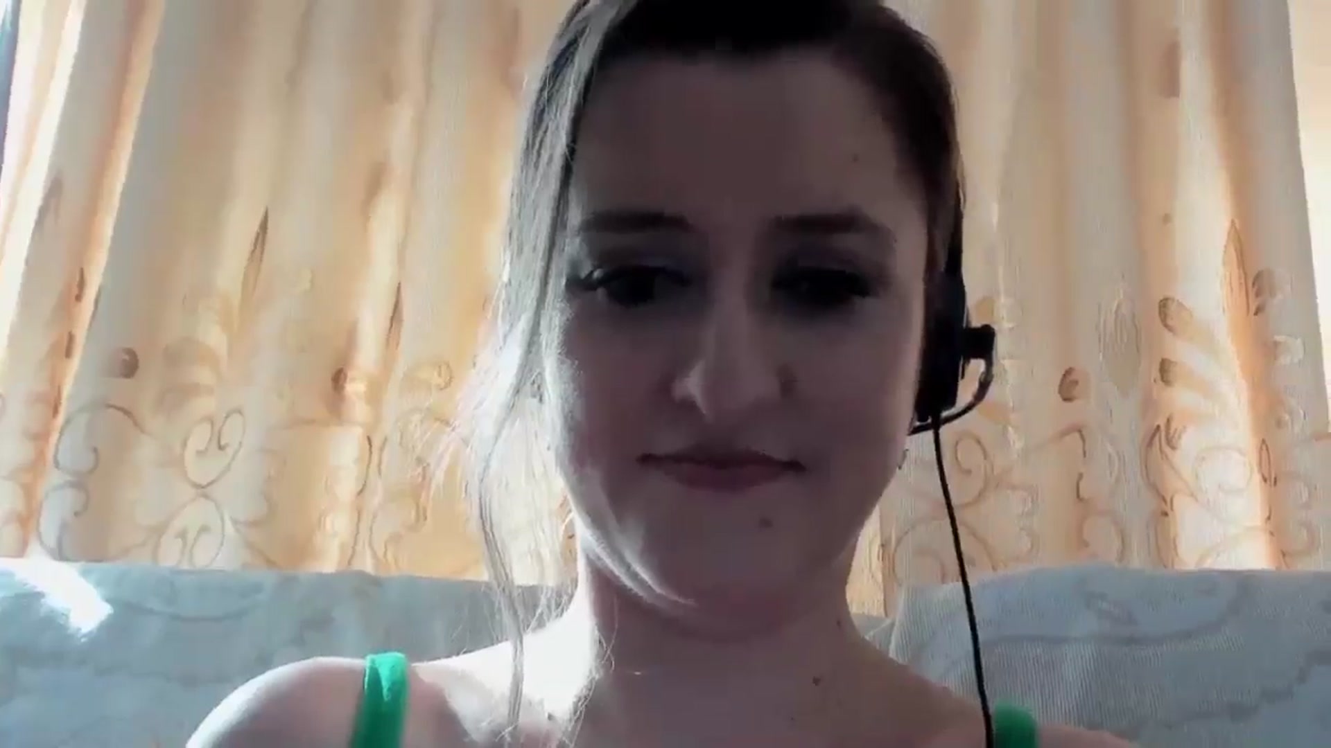 Gallery image thumbnail from BestDream's myfreecams stream on, 06/26/2025, 15:16 image 10 of 20