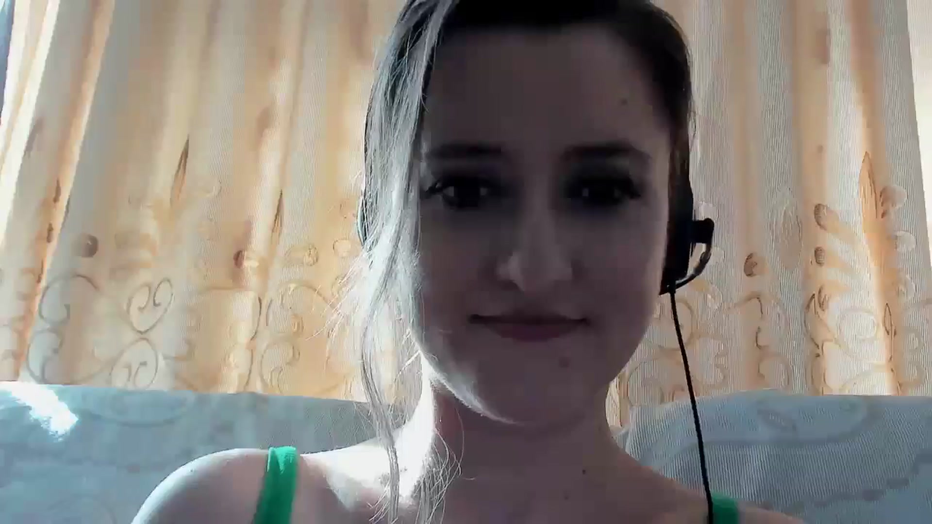 Gallery image thumbnail from BestDream's myfreecams stream on, 06/26/2025, 15:16 image 11 of 20