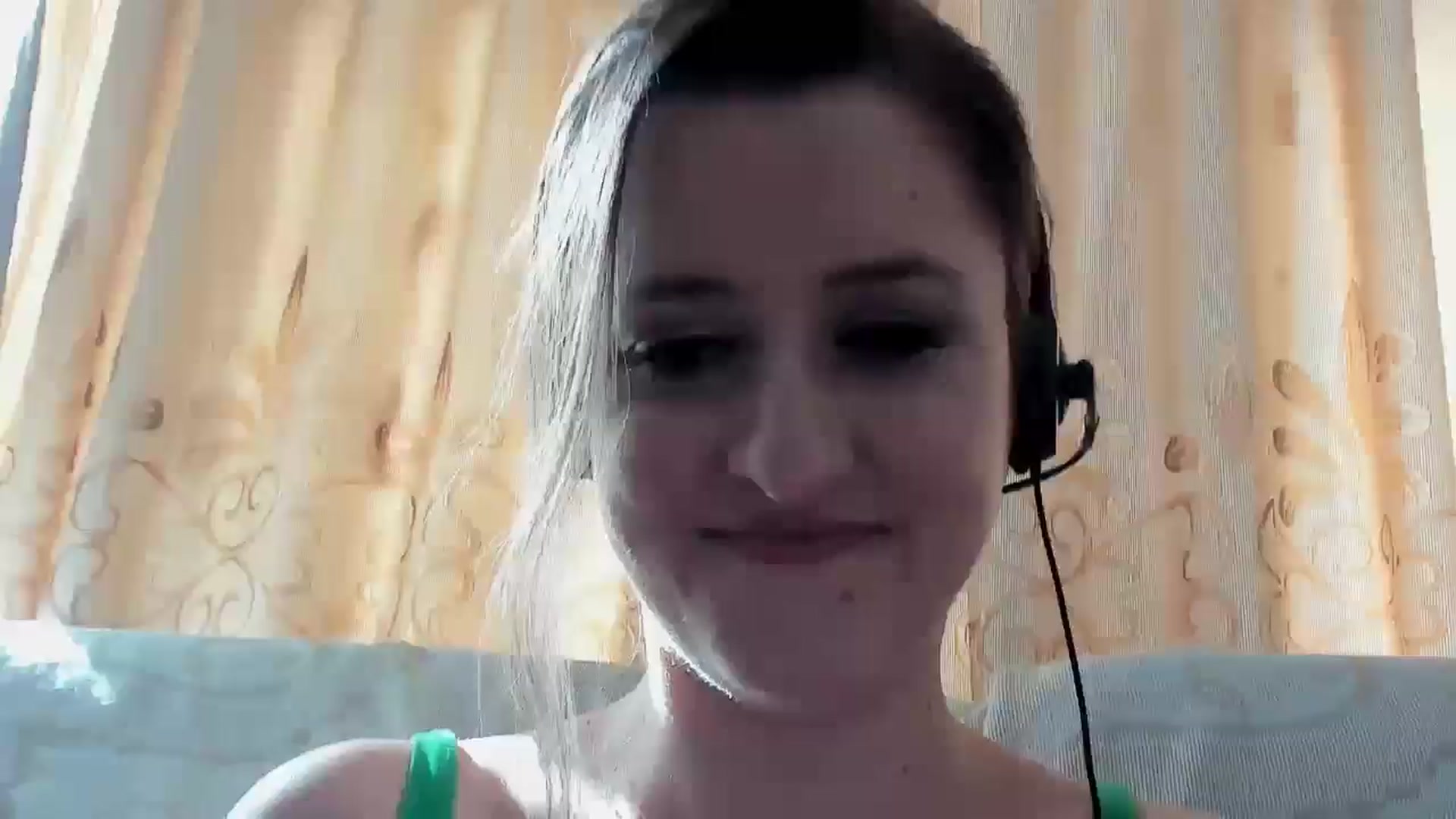 Gallery image thumbnail from BestDream's myfreecams stream on, 06/26/2025, 15:16 image 16 of 20