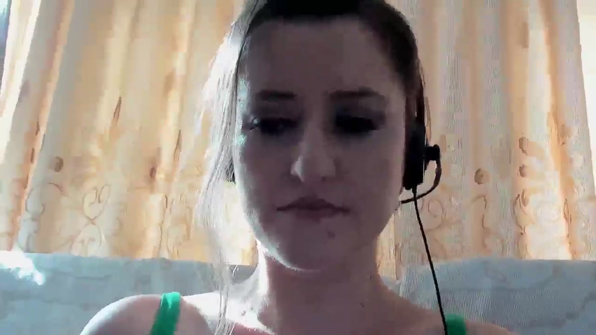 Gallery image thumbnail from BestDream's myfreecams stream on, 06/26/2025, 15:16 image 15 of 20