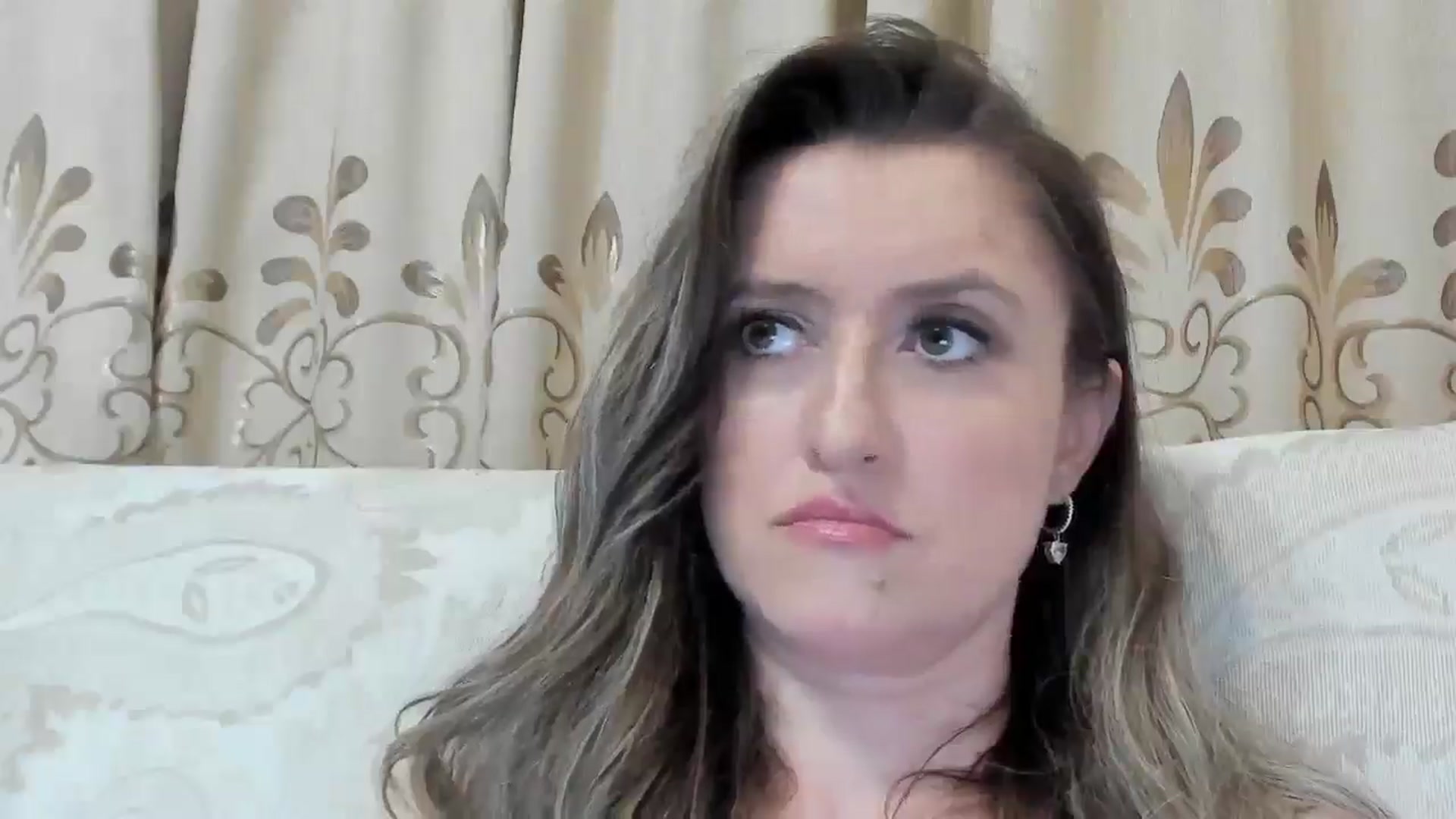 Gallery image thumbnail from BestDream's myfreecams stream on, 06/26/2025, 23:54 image 4 of 20