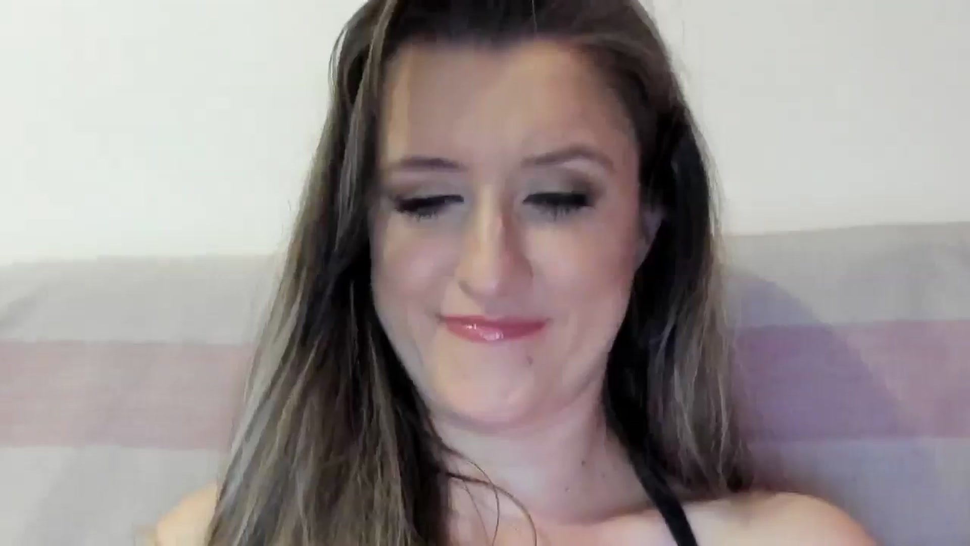 Gallery image thumbnail from BestDream's myfreecams stream on, 06/29/2025, 20:13 image 10 of 20
