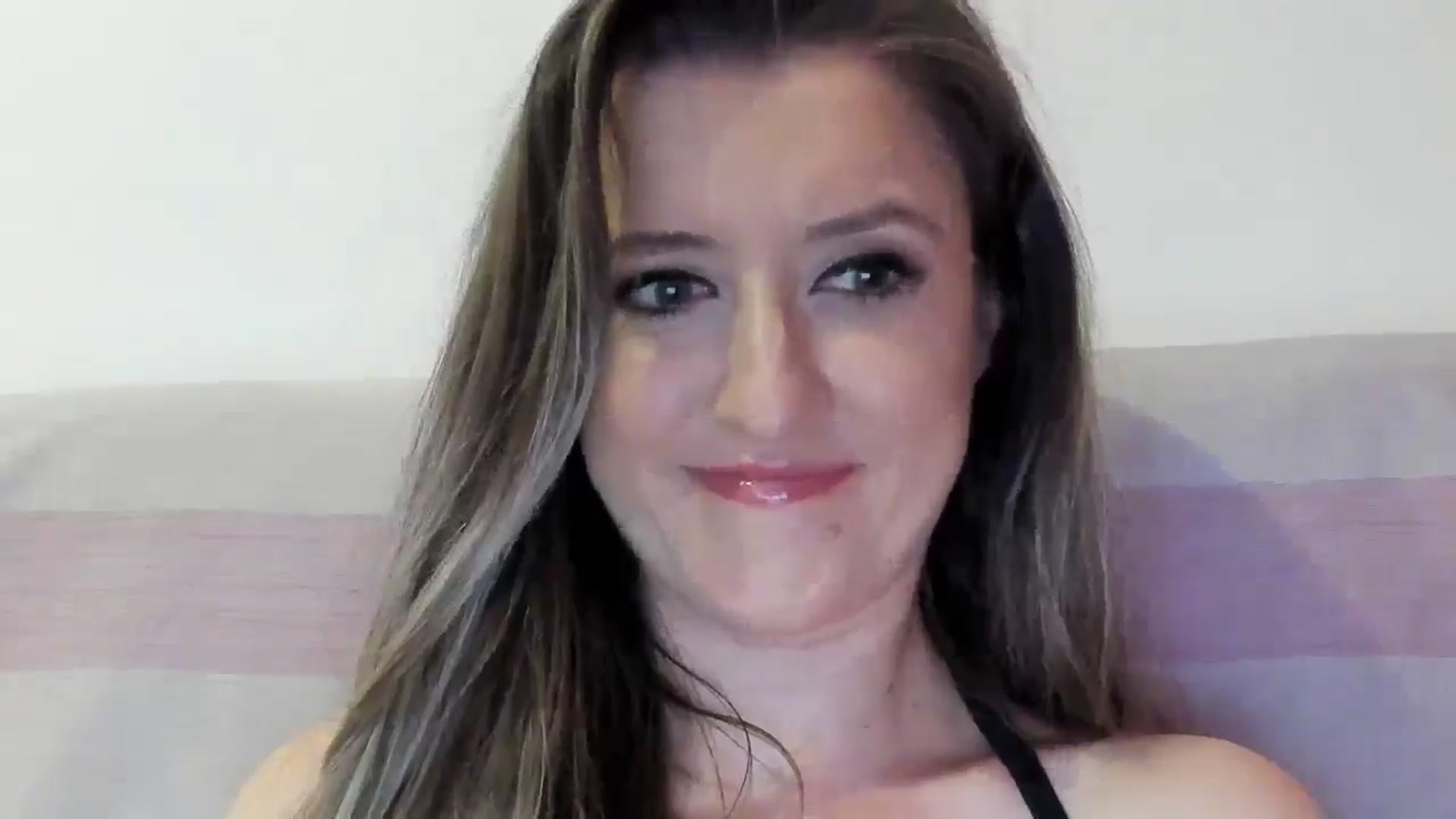 Gallery image thumbnail from BestDream's myfreecams stream on, 06/29/2025, 20:13 image 4 of 20