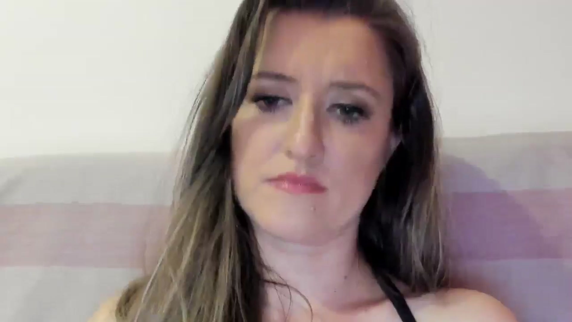 Gallery image thumbnail from BestDream's myfreecams stream on, 06/29/2025, 20:13 image 6 of 20