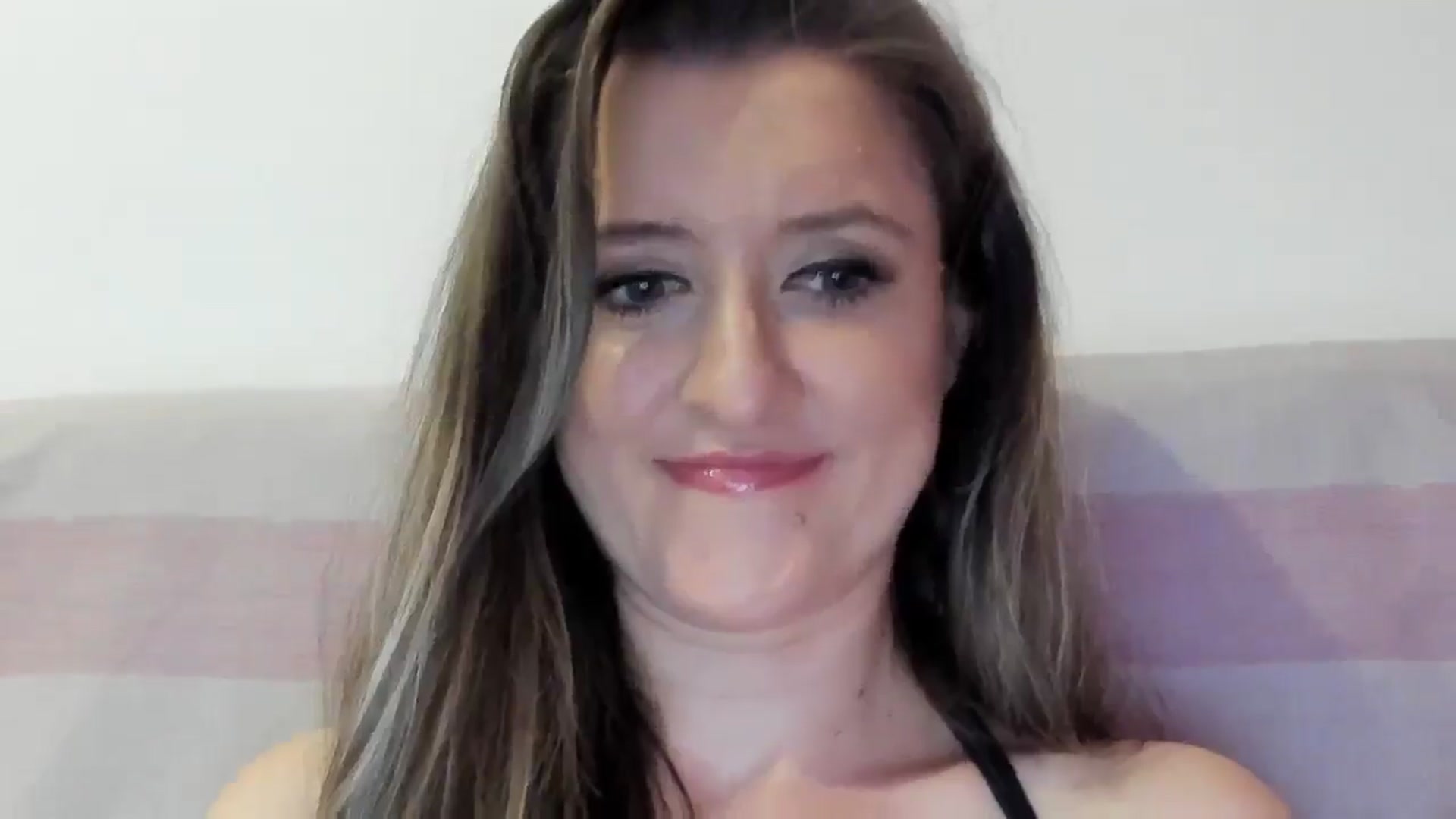 Gallery image thumbnail from BestDream's myfreecams stream on, 06/29/2025, 20:13 image 16 of 20