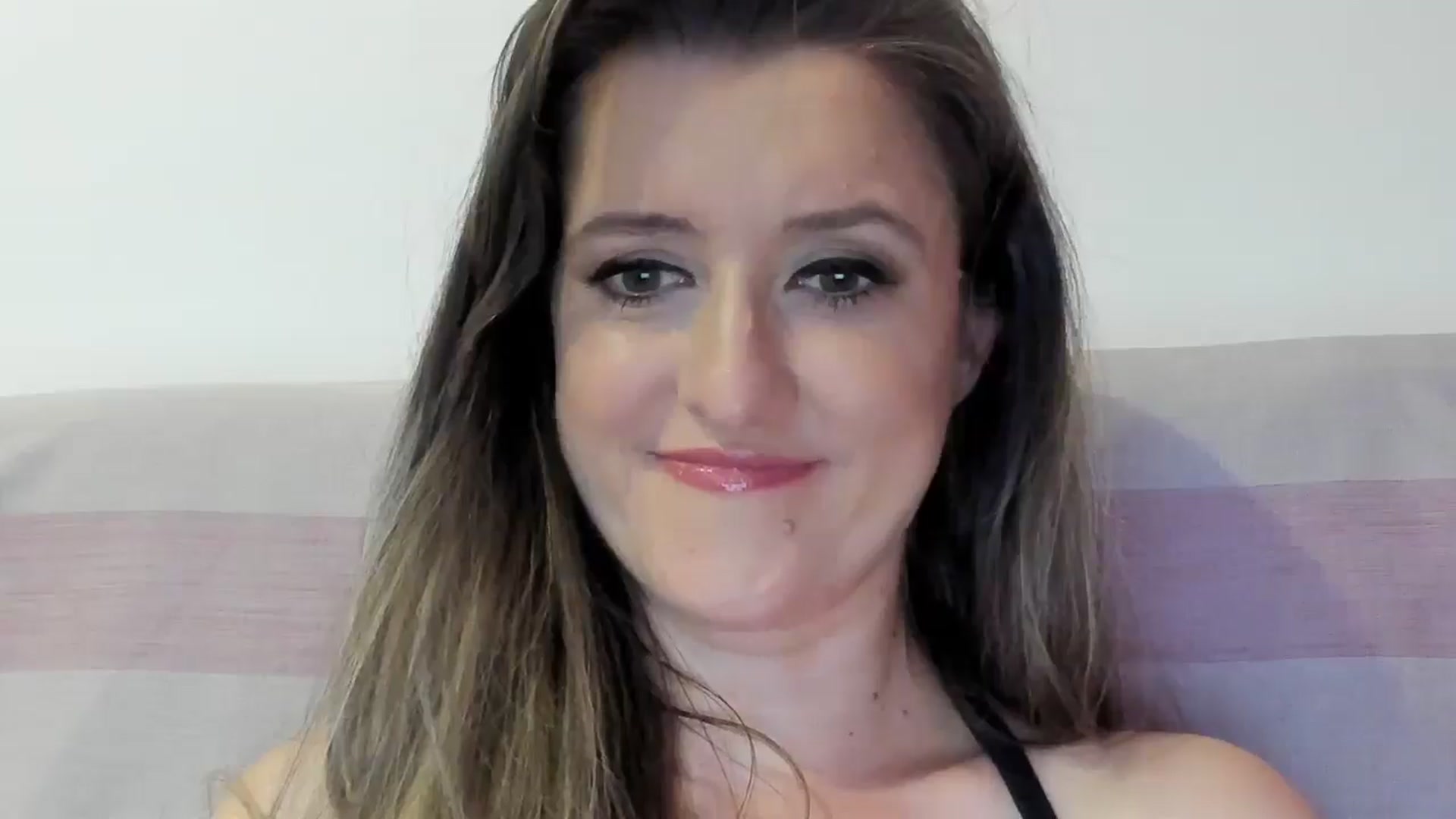 Gallery image thumbnail from BestDream's myfreecams stream on, 06/29/2025, 20:13 image 8 of 20